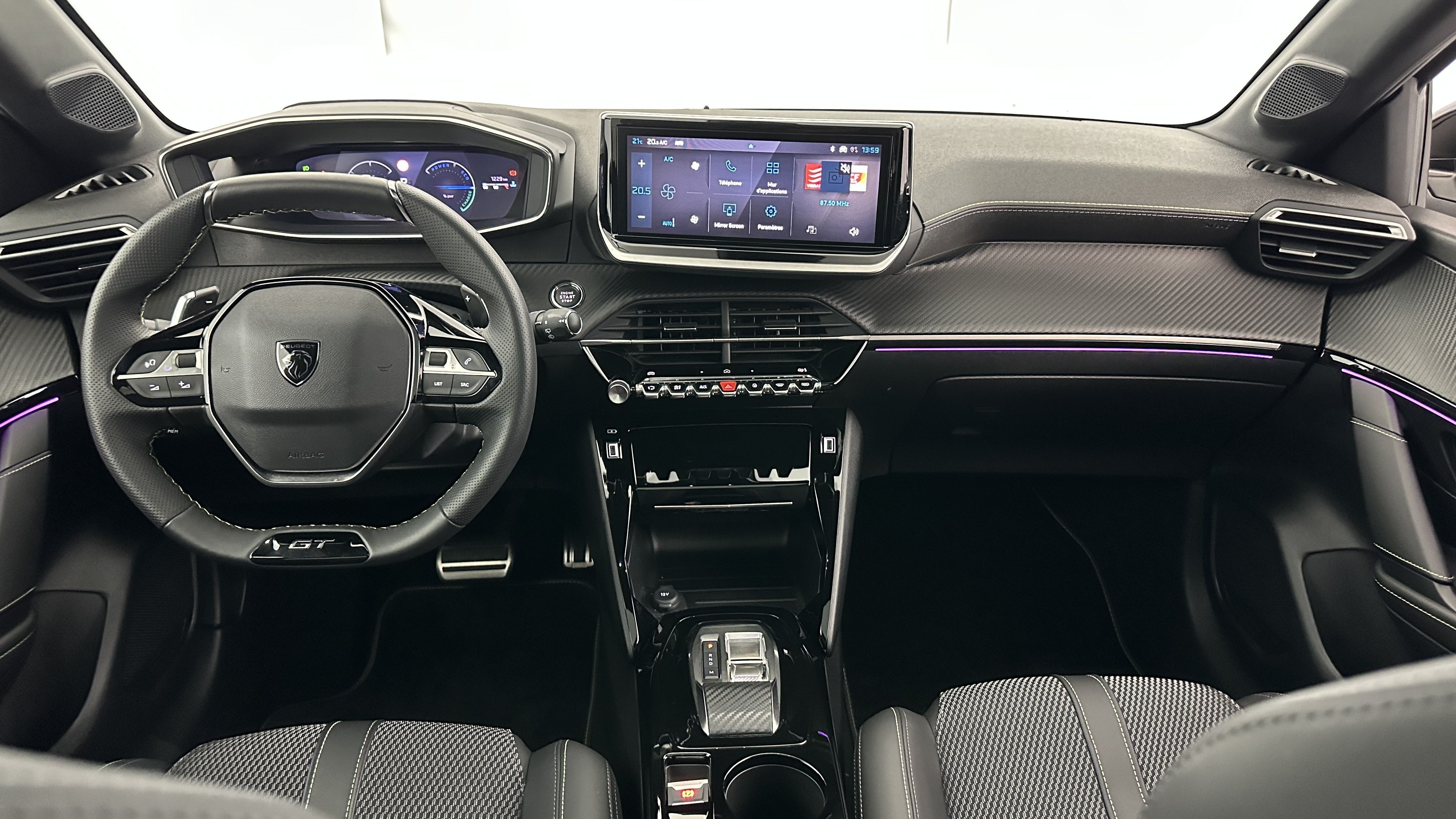 Peugeot 208 - Image 7