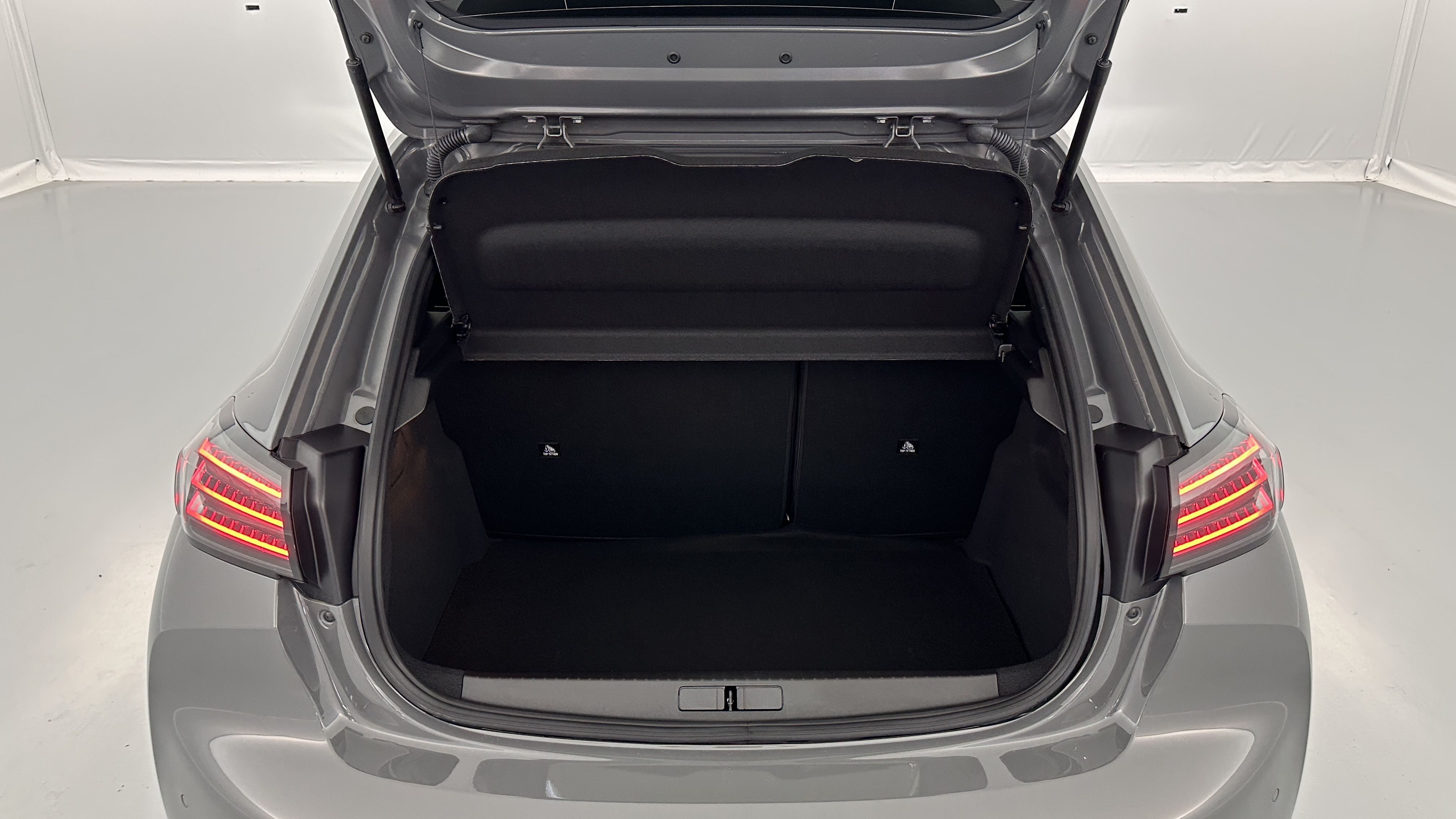 Peugeot 208 - Image 10