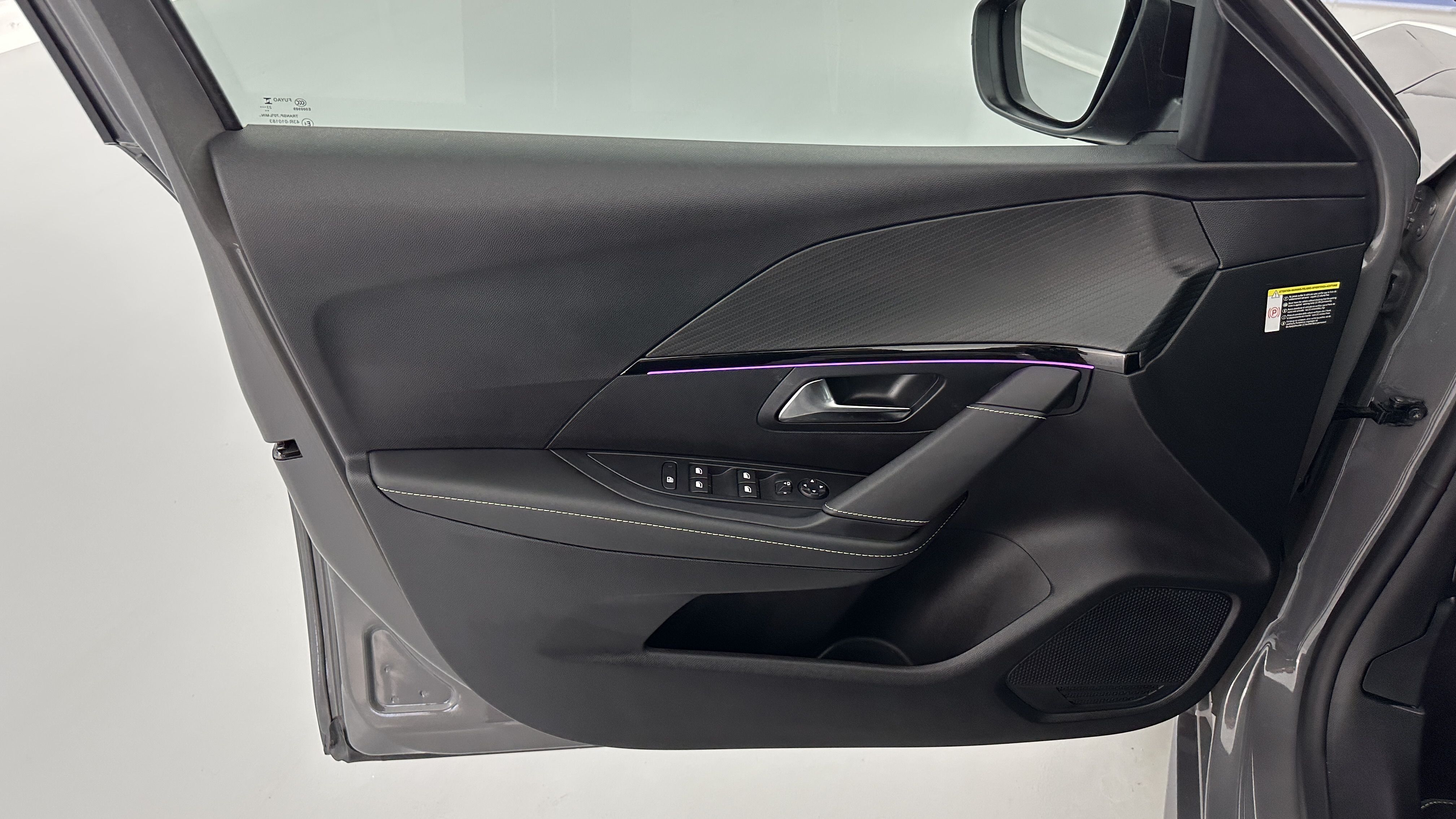 Peugeot 208 - Image 13