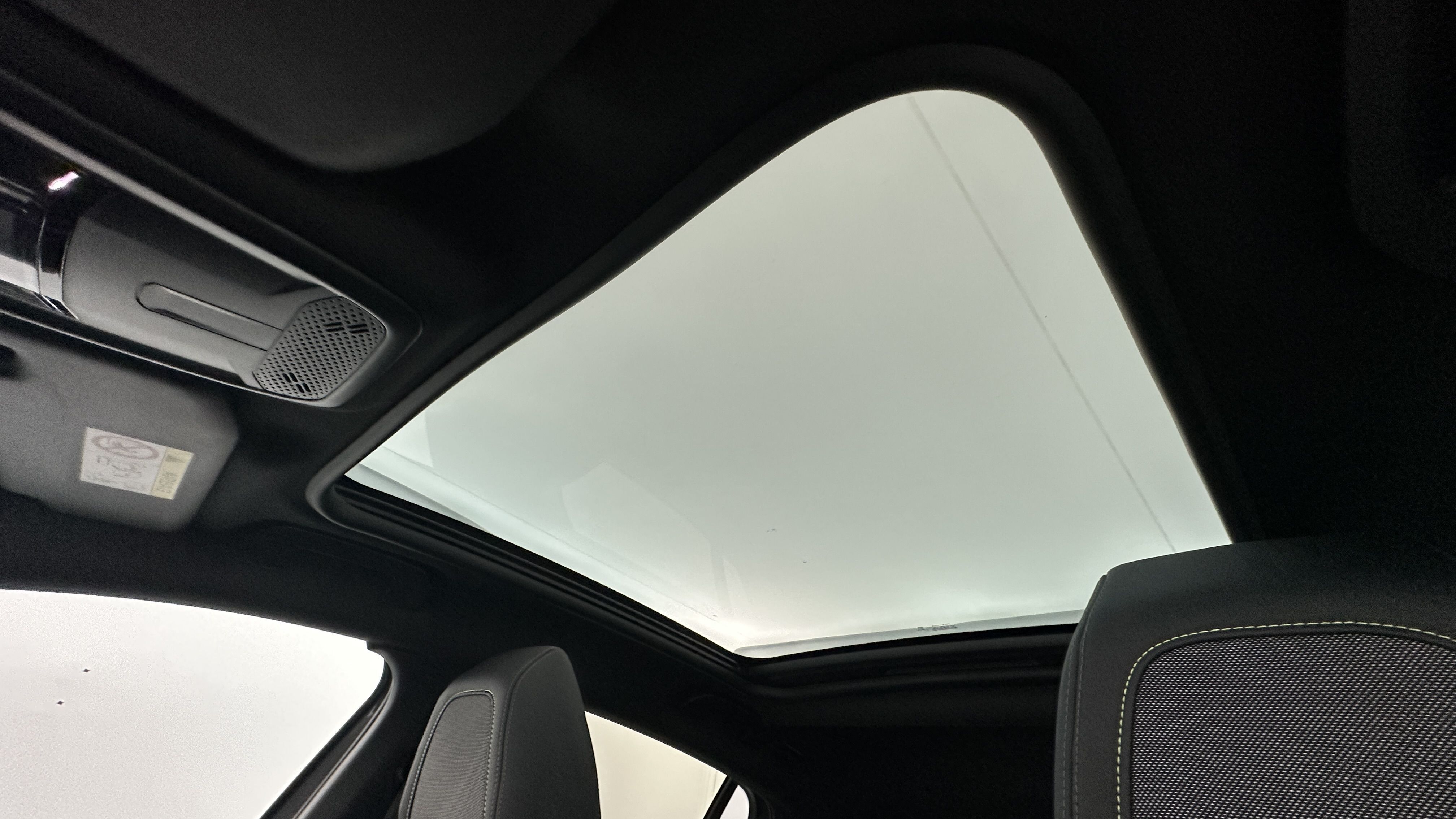 Peugeot 208 - Image 19