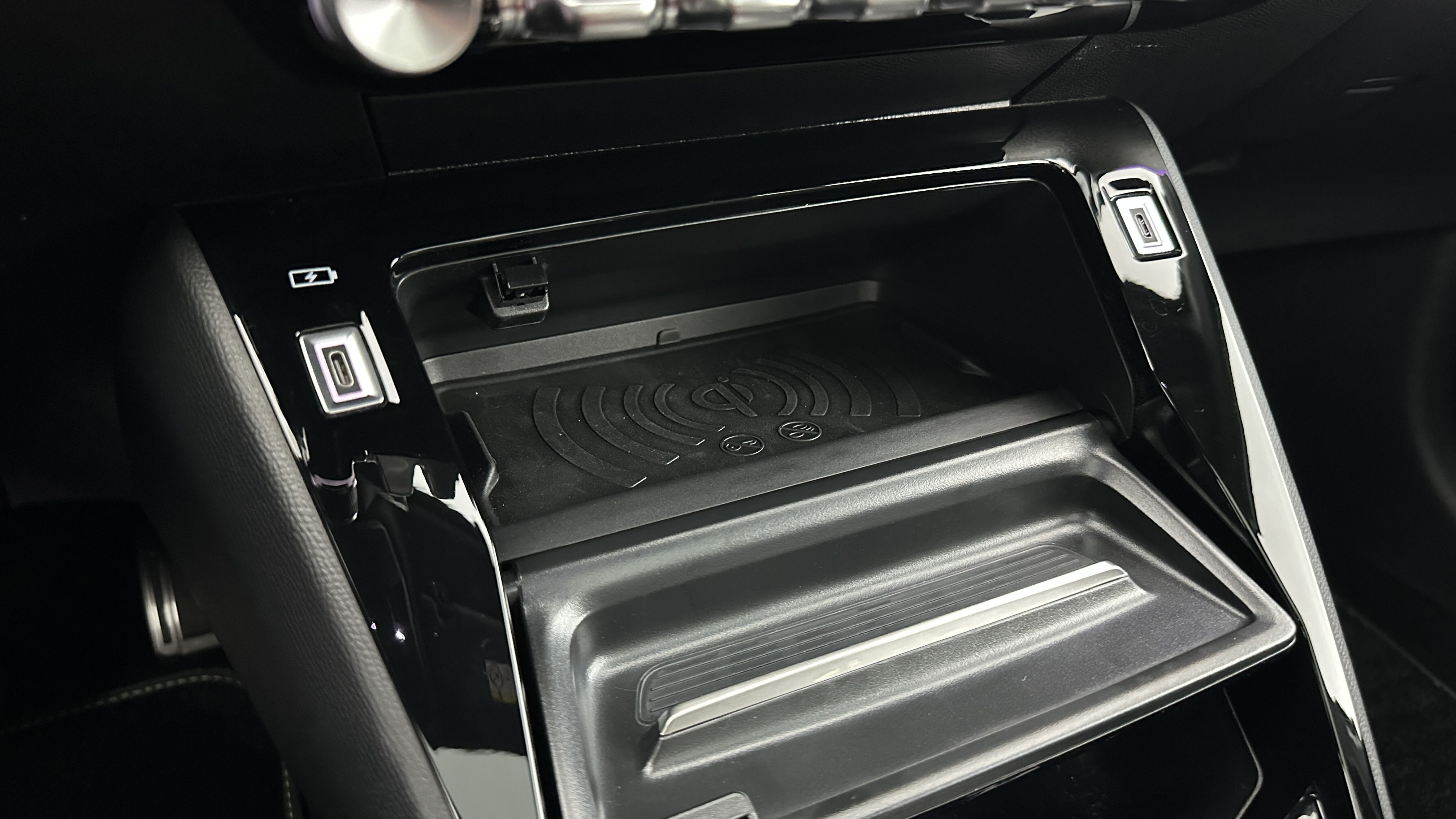 Peugeot 208 - Image 22