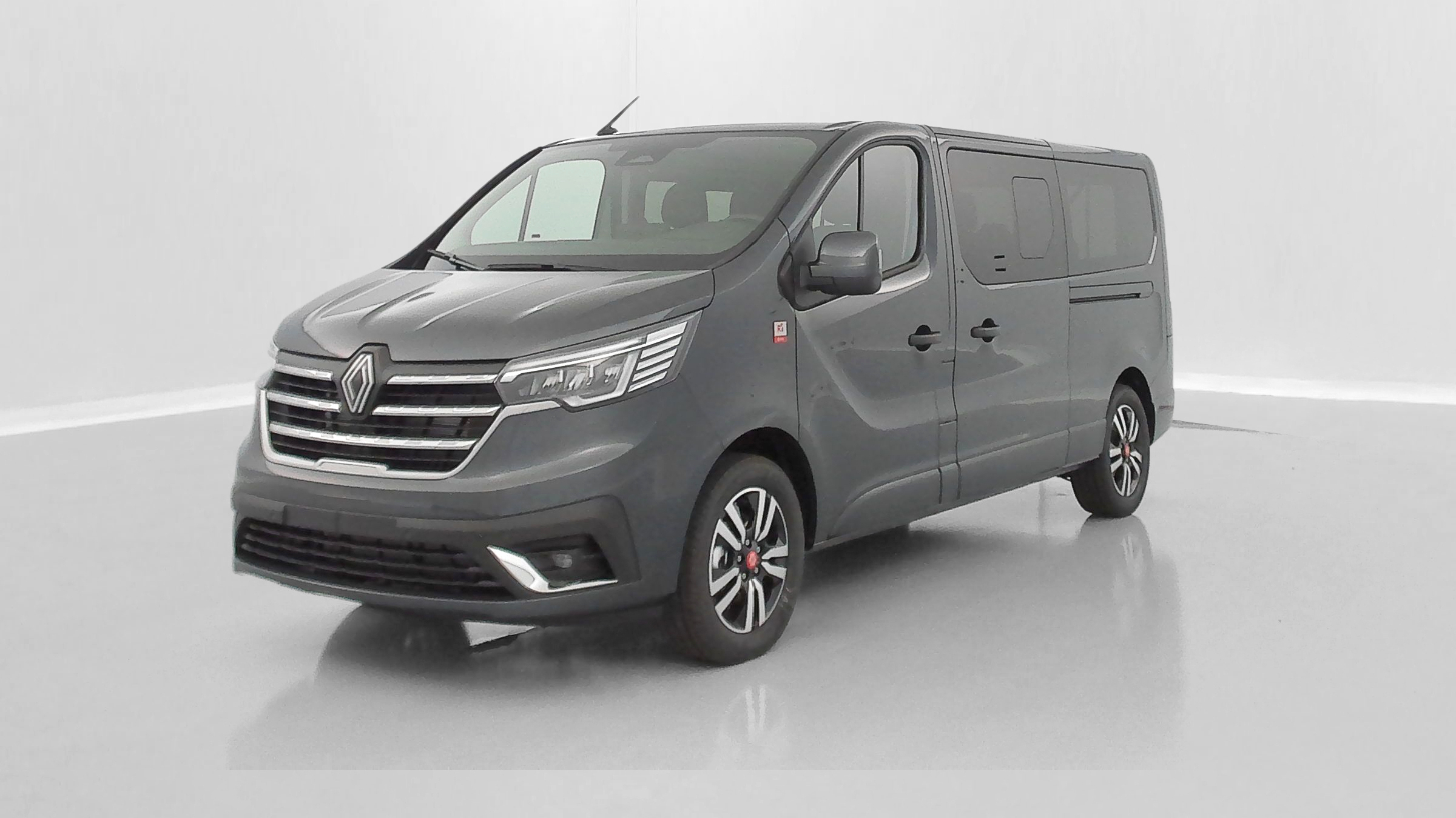 Renault Trucks TRAFIC COMBI - Image 3