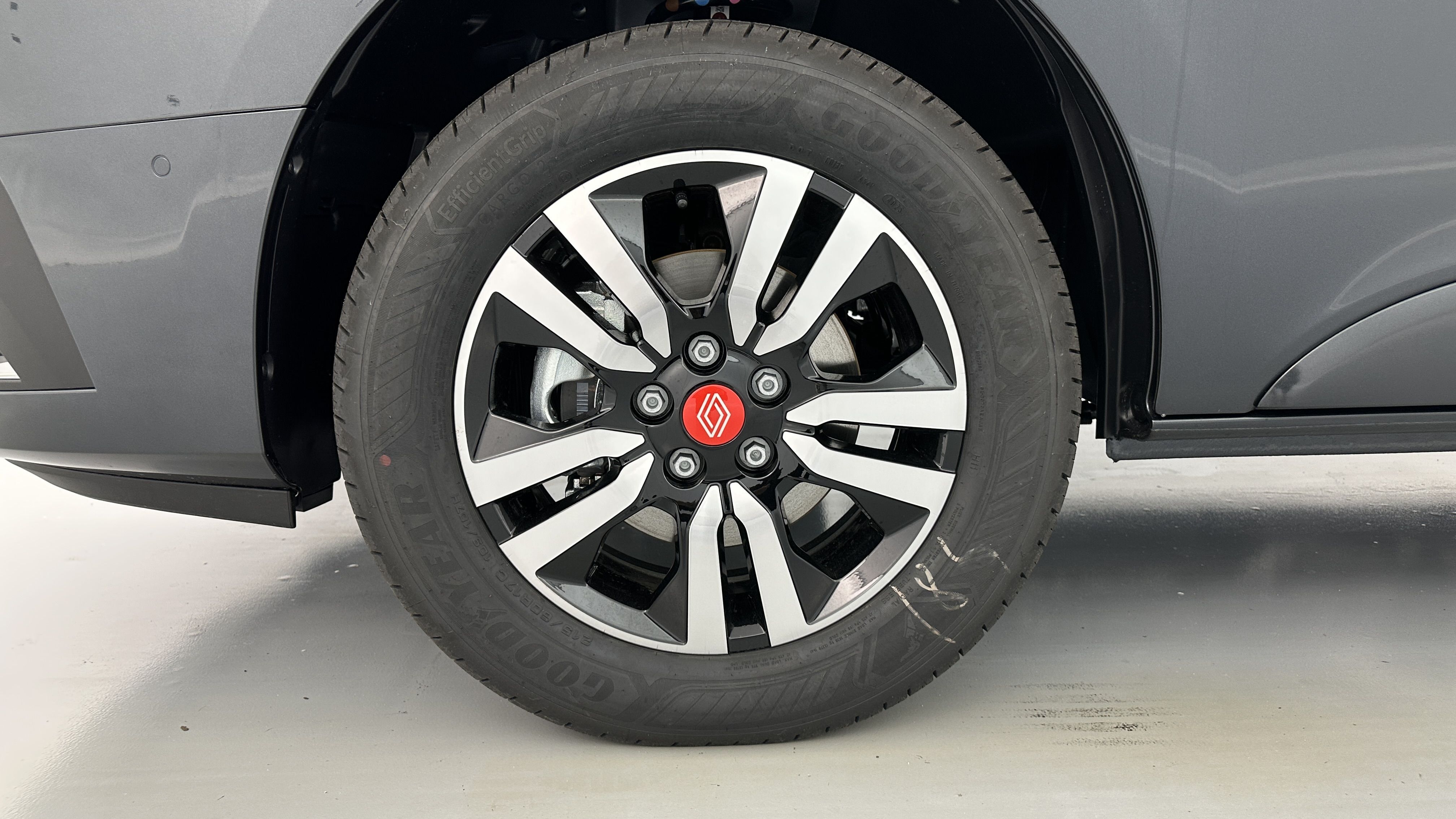 Renault Trucks TRAFIC COMBI - Image 11