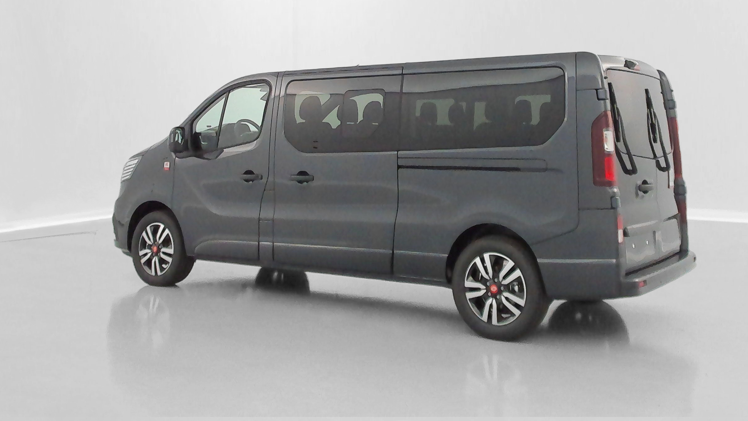 Renault Trucks TRAFIC COMBI - Image 25