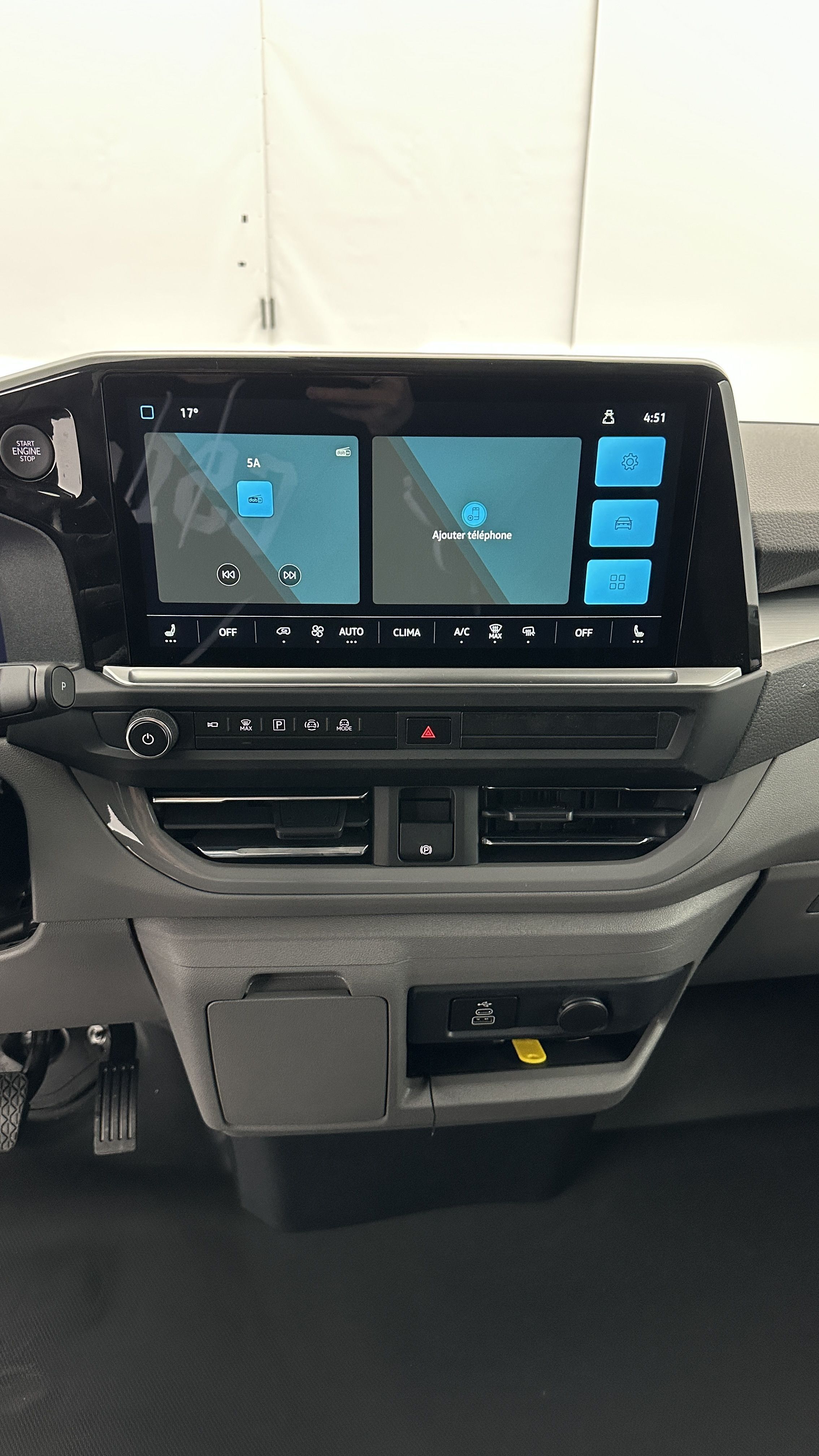 Volkswagen TRANSPORTER PROCAB - Image 12