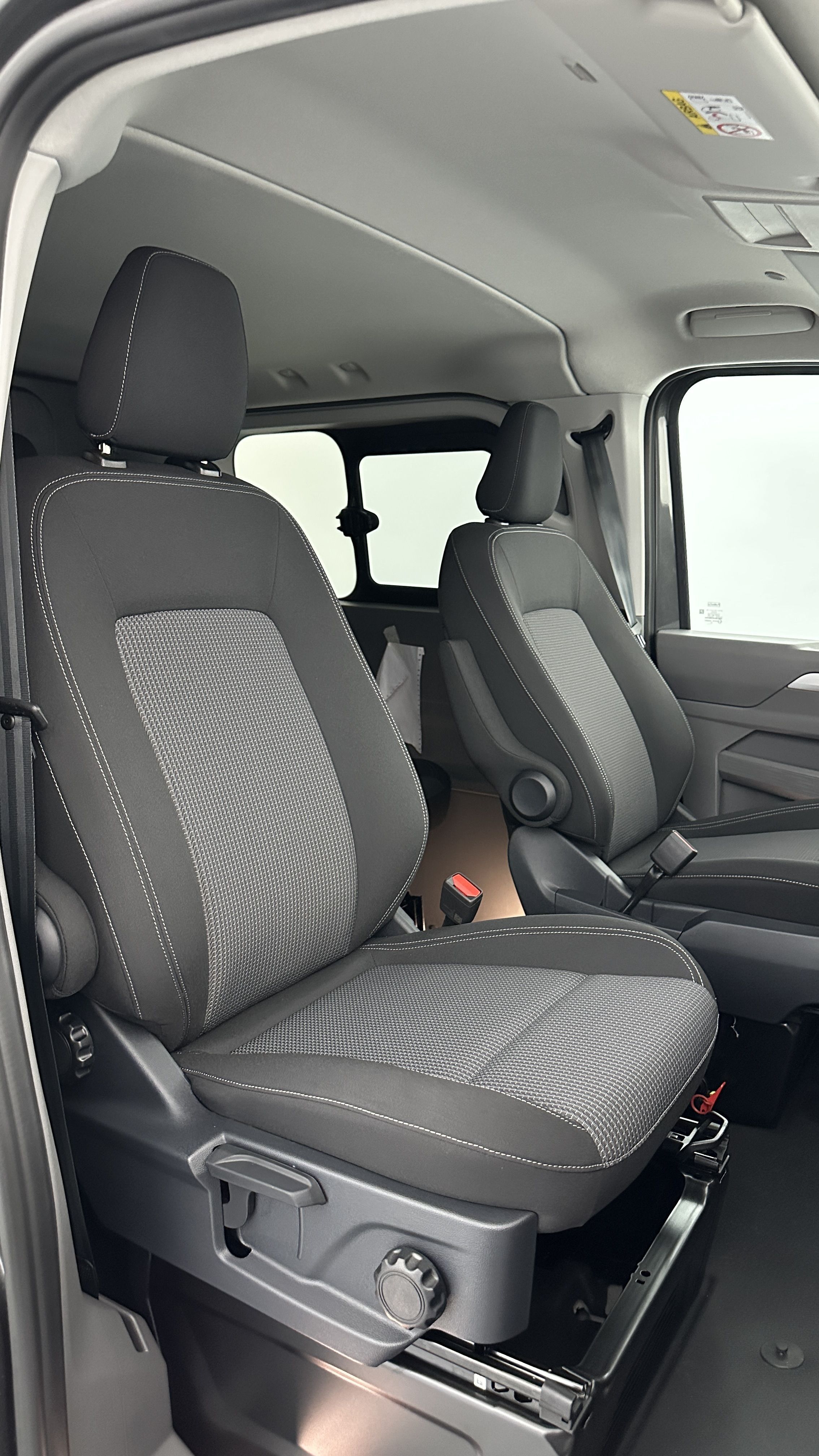 Volkswagen TRANSPORTER PROCAB - Image 13