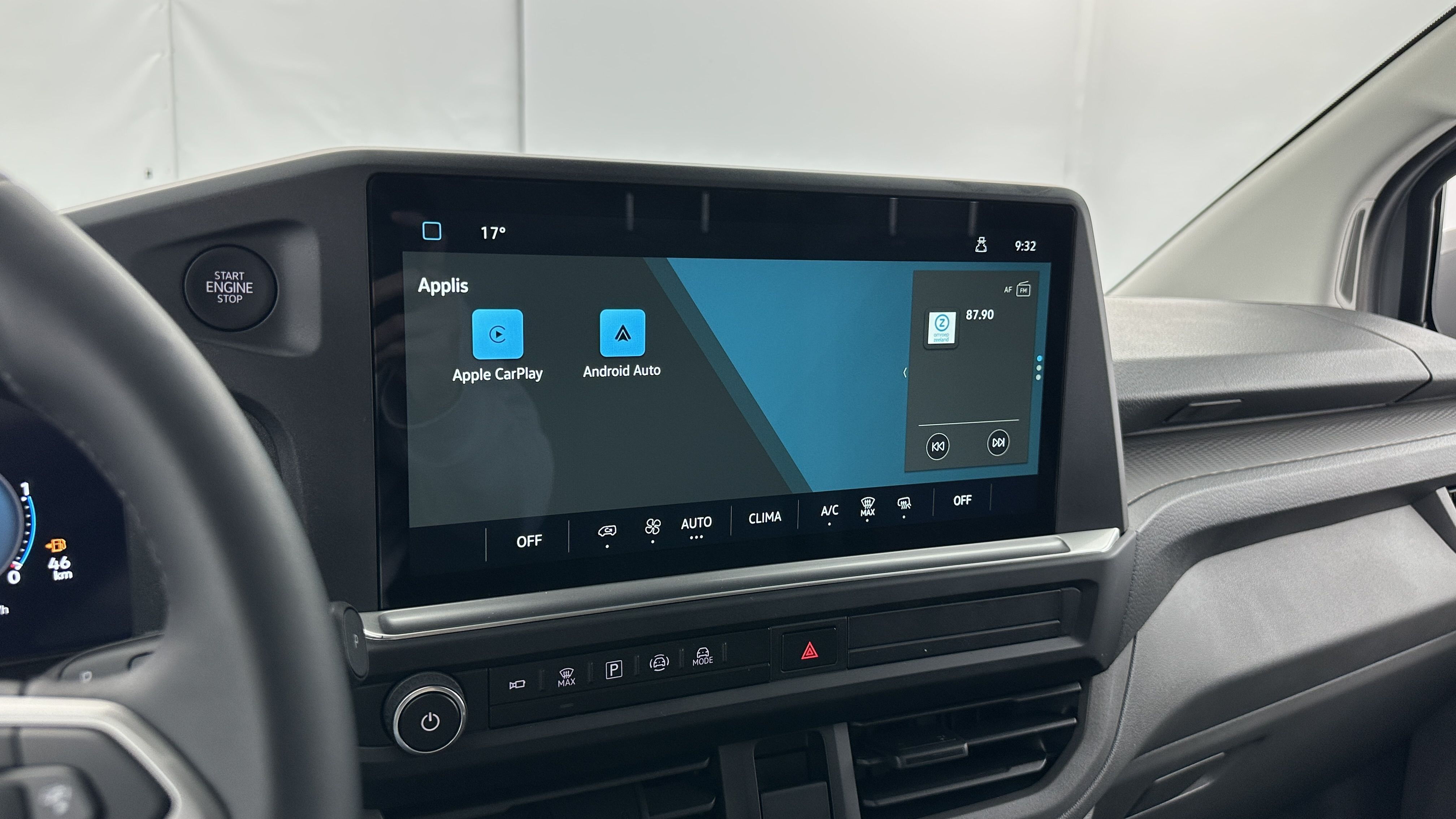 Volkswagen Transporter - Image 15