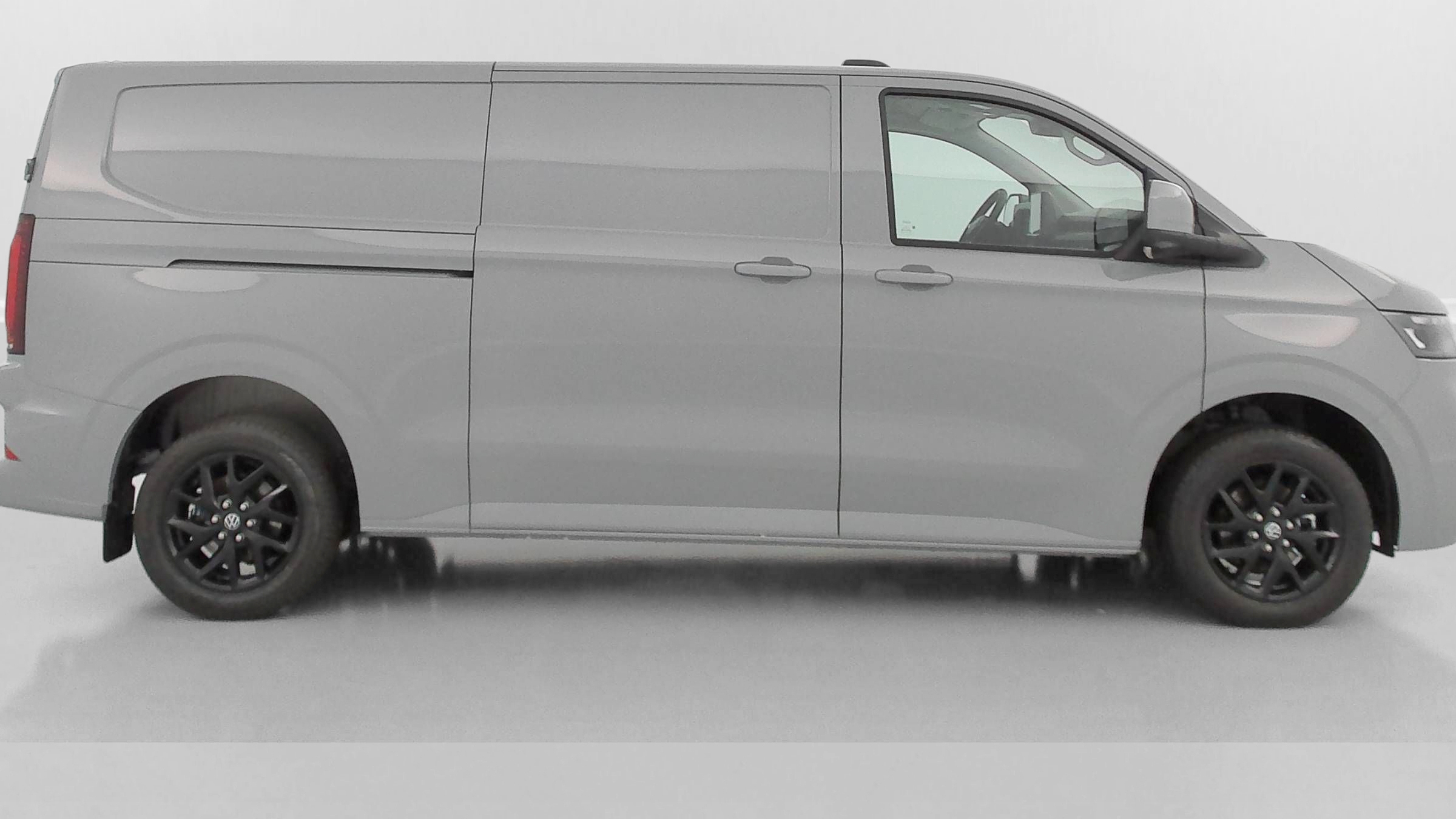 Volkswagen Transporter - Image 21