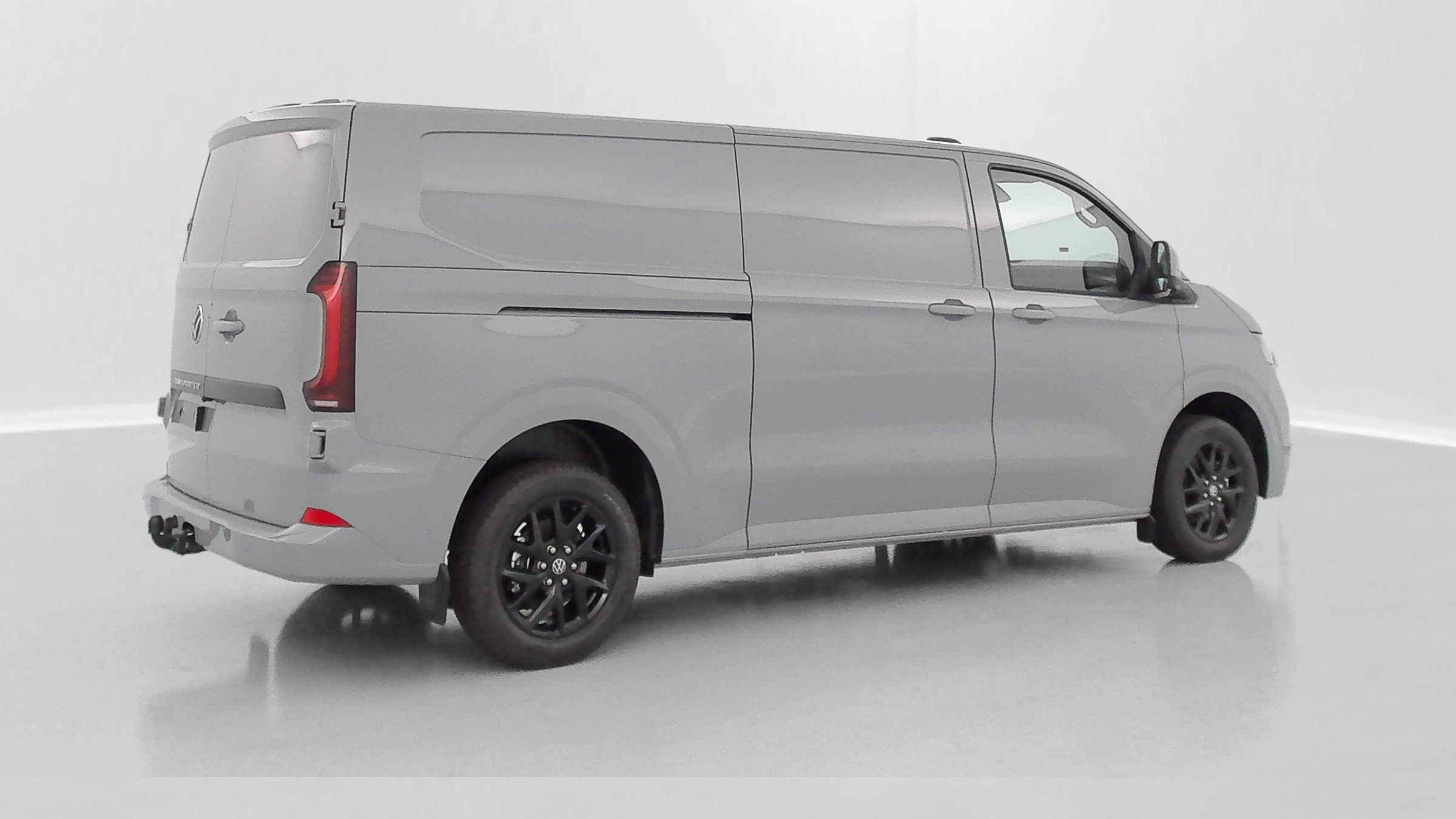 Volkswagen Transporter - Image 24