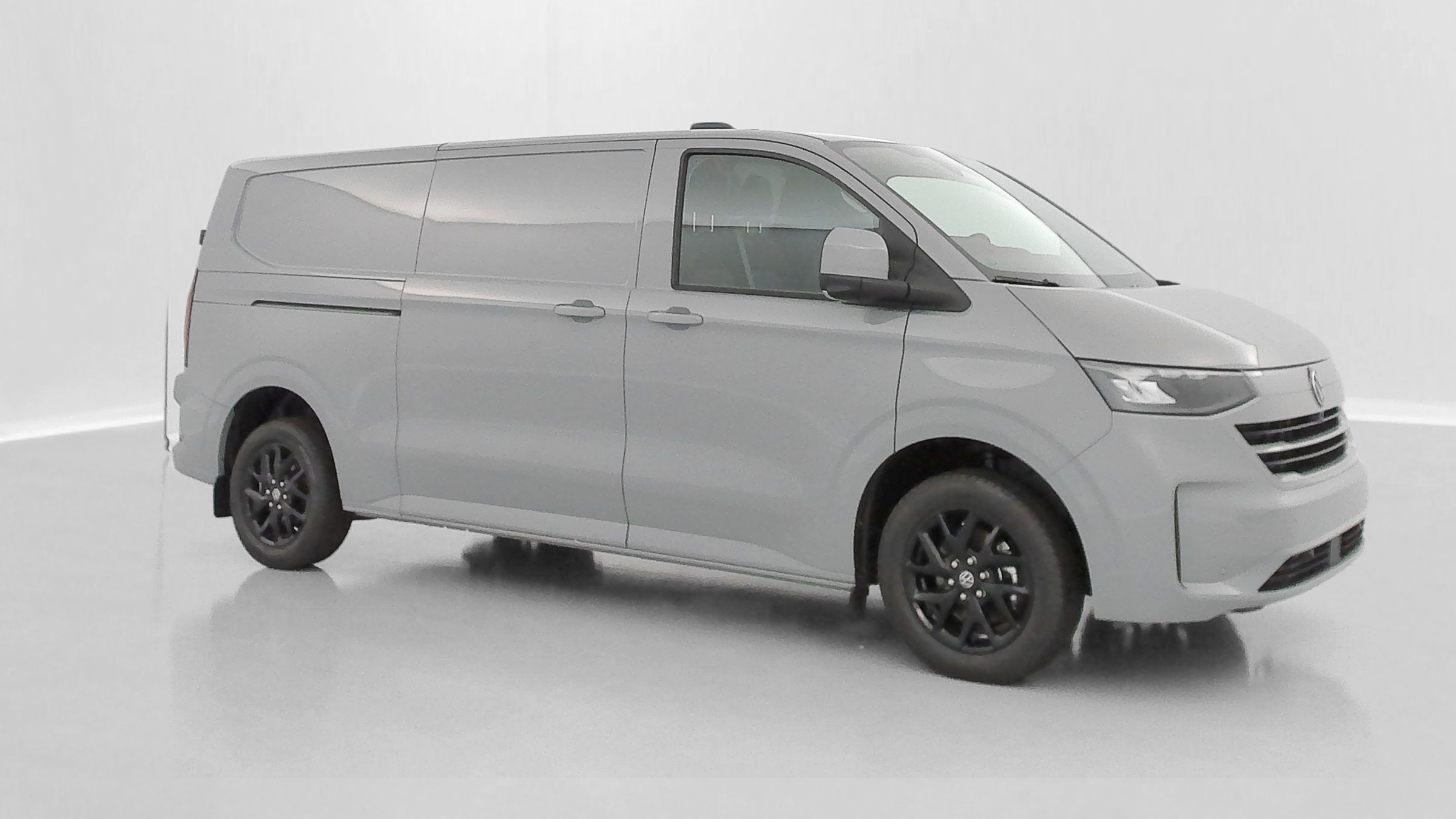 Volkswagen Transporter - Image 25