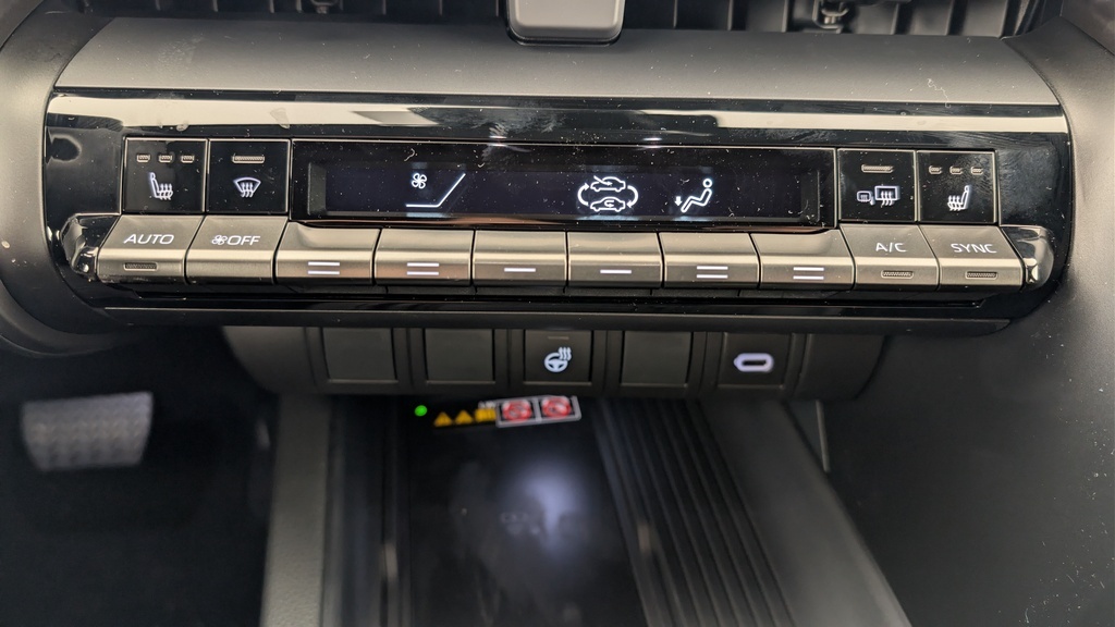 Toyota C-HR - Image 19