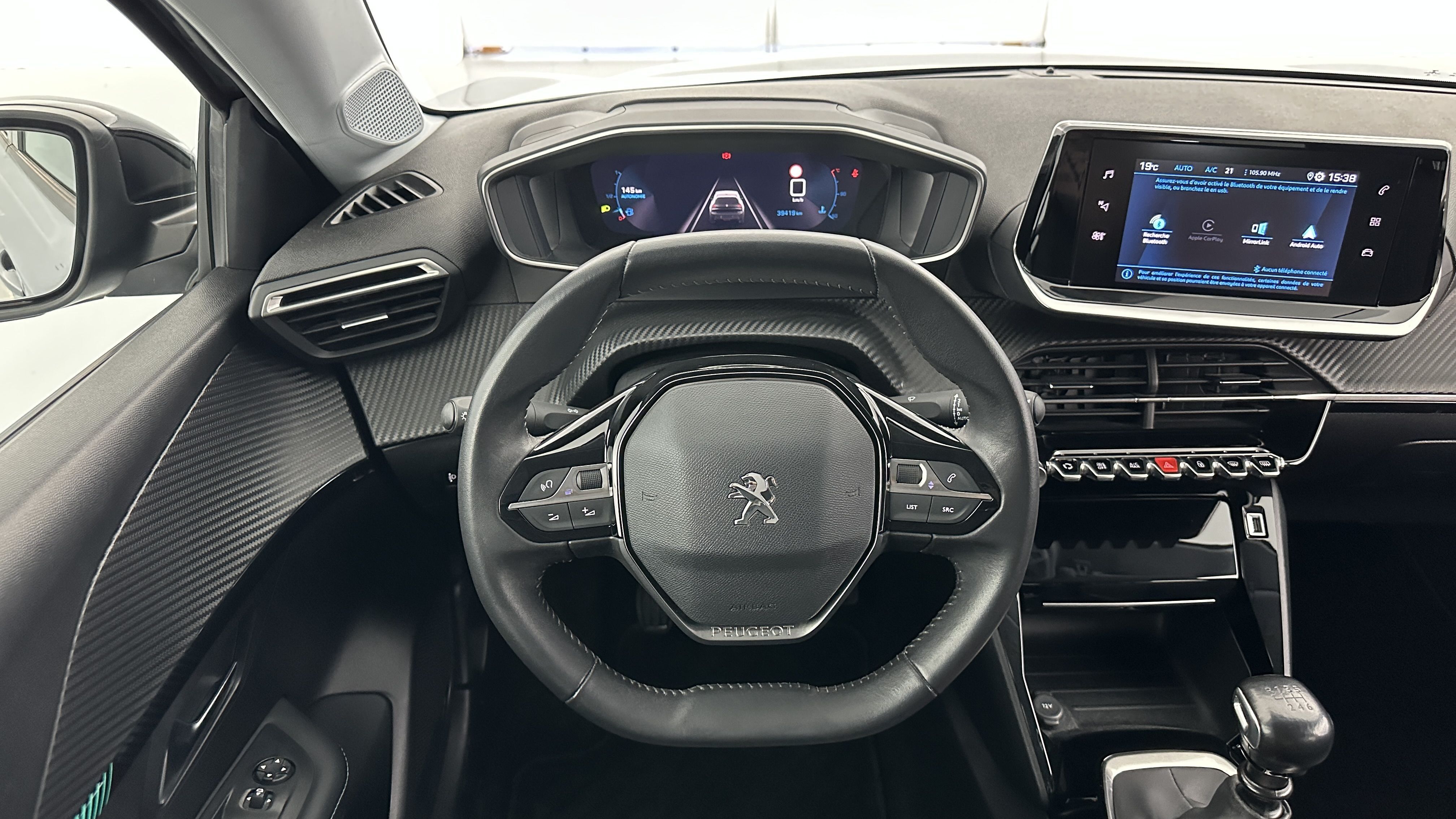Peugeot 208 - Image 13