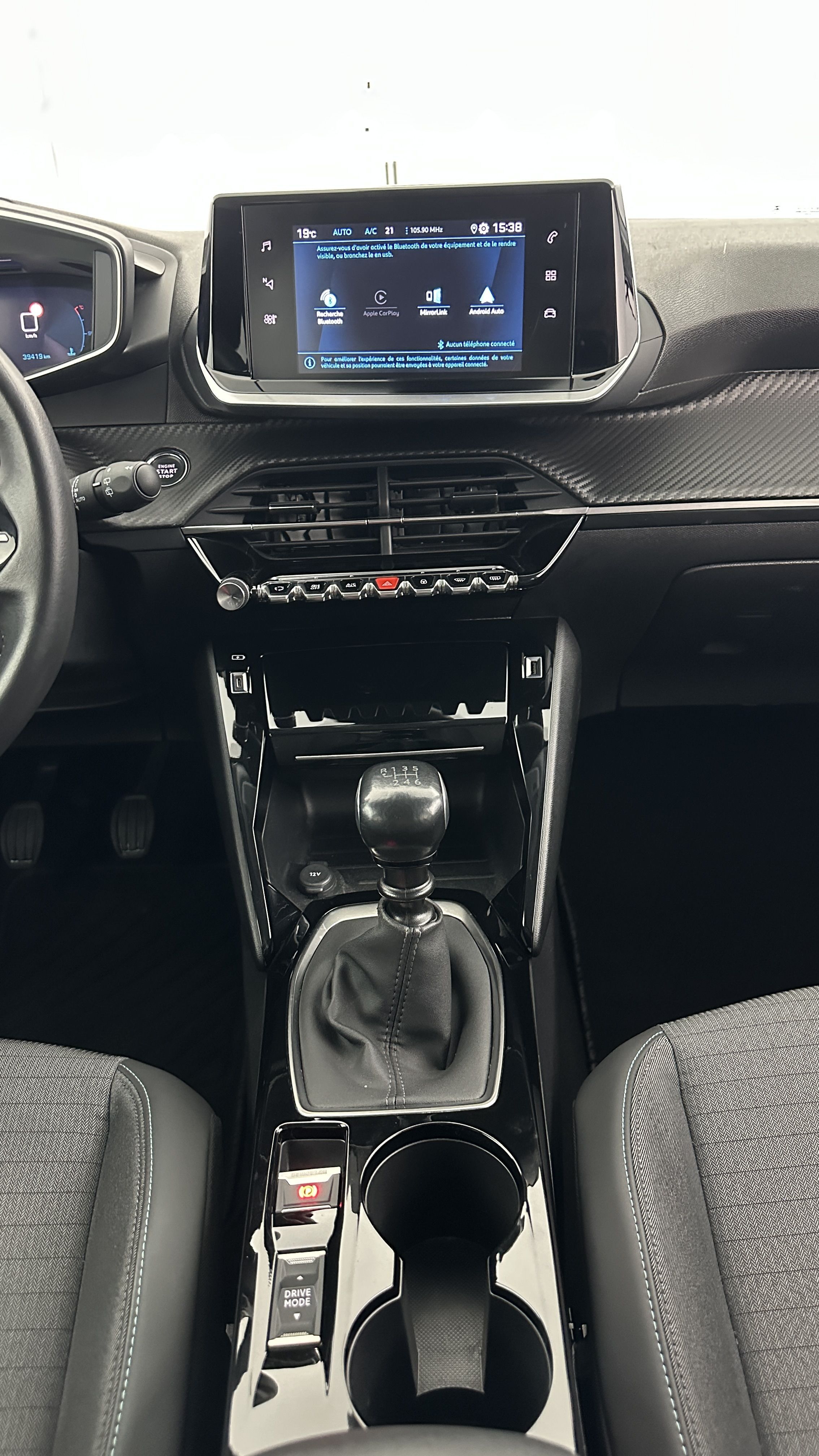 Peugeot 208 - Image 15