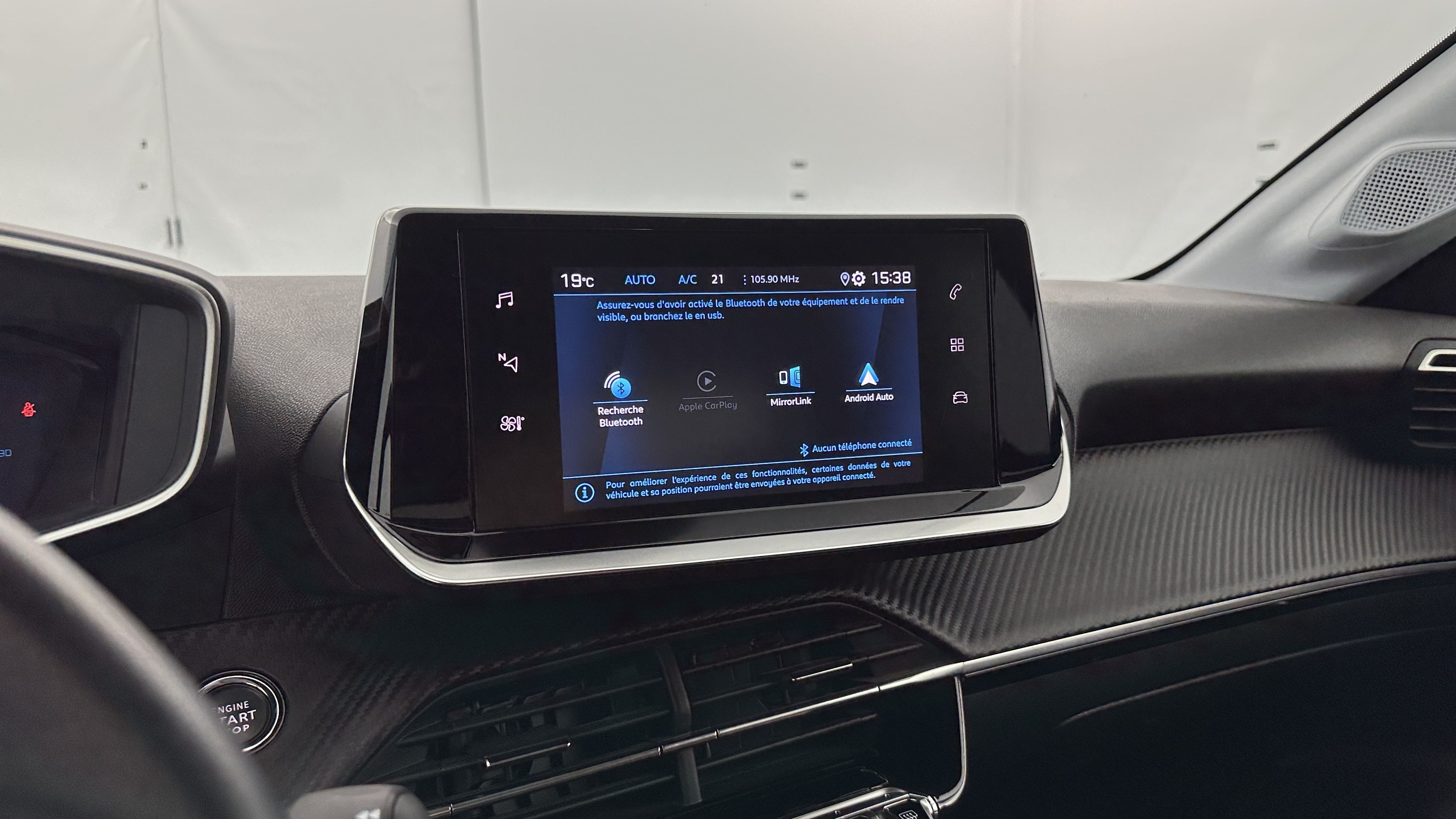 Peugeot 208 - Image 18