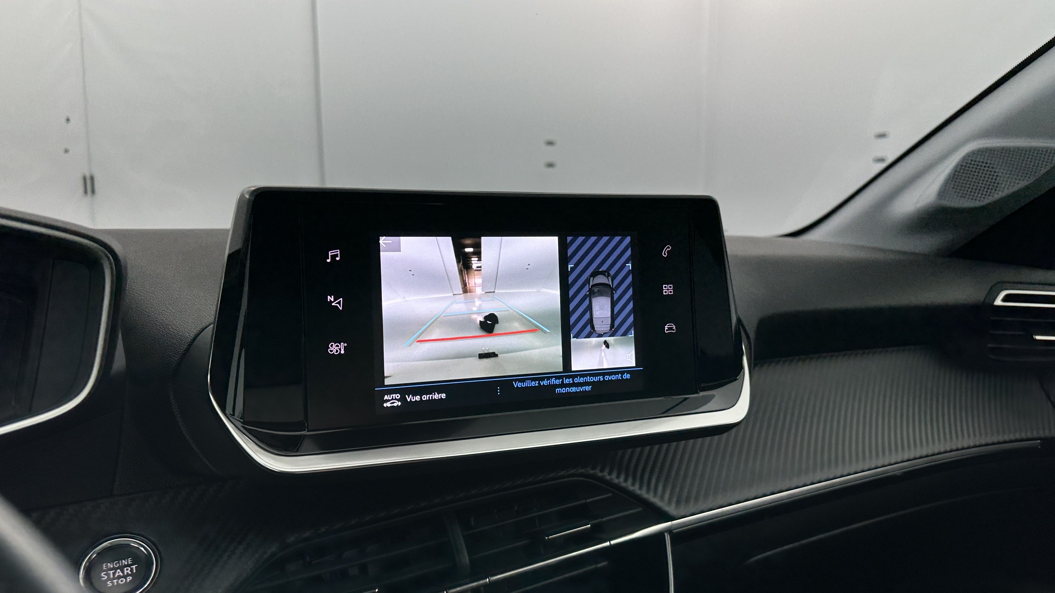 Peugeot 208 - Image 19