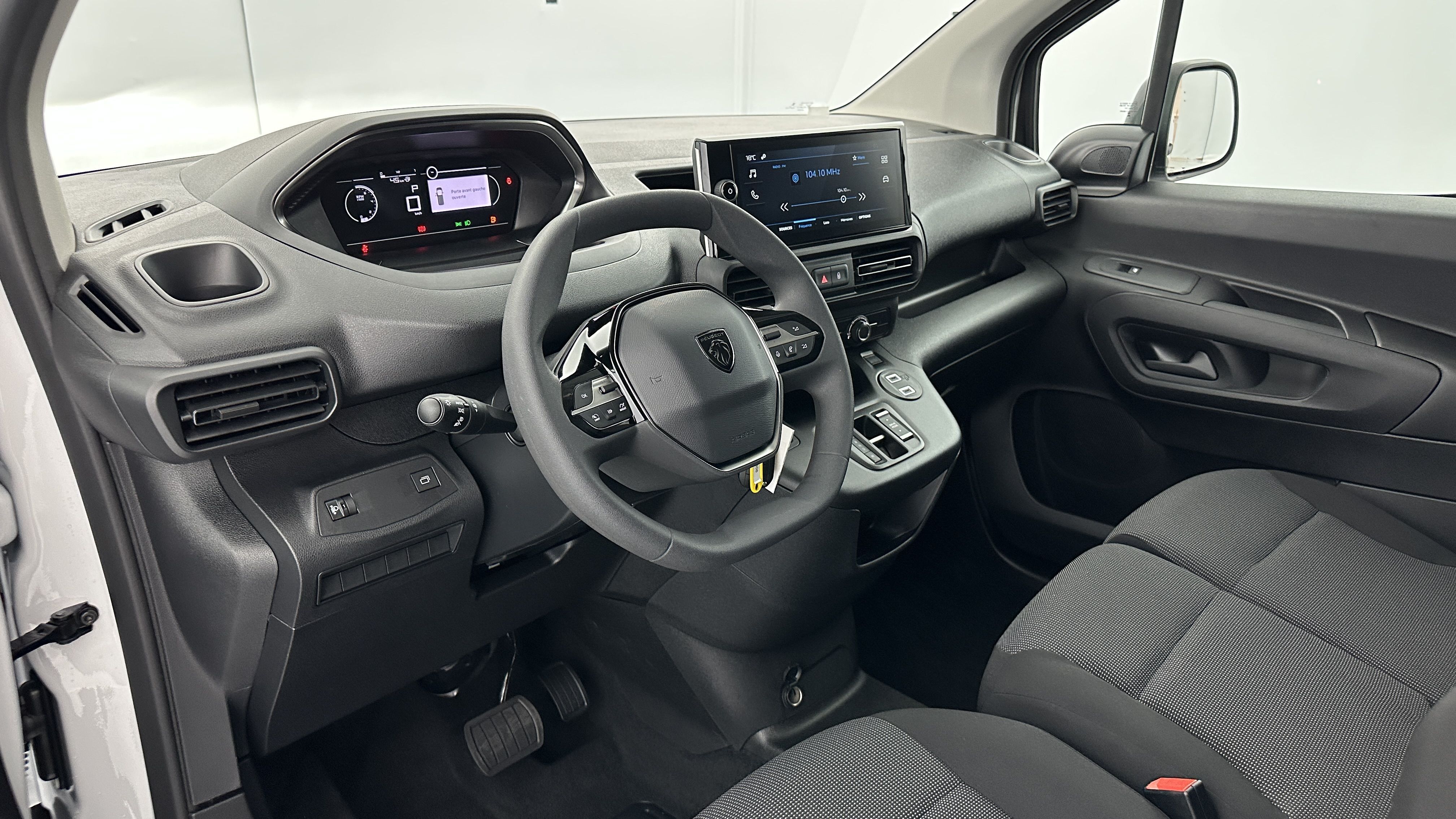 Peugeot e-Partner - Image 6