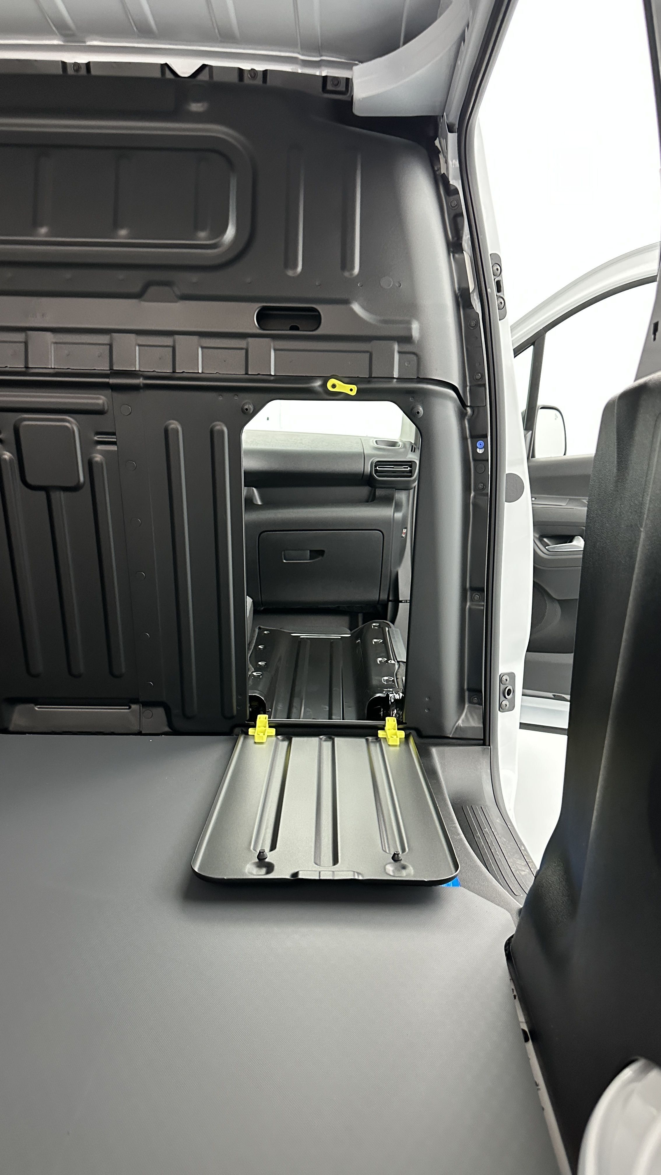 Citroën BERLINGO VAN - Image 21