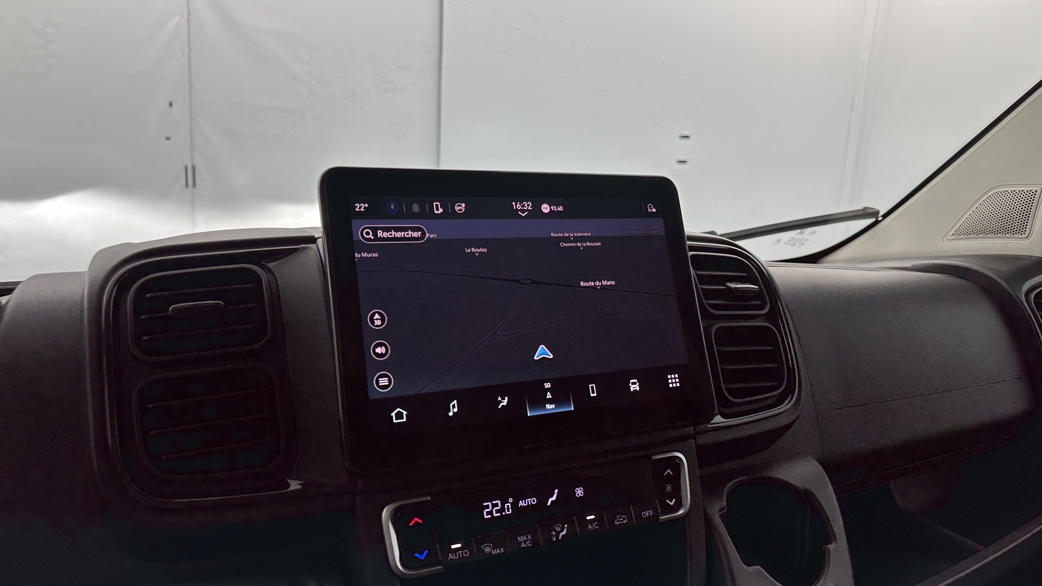 Peugeot Boxer - Image 14