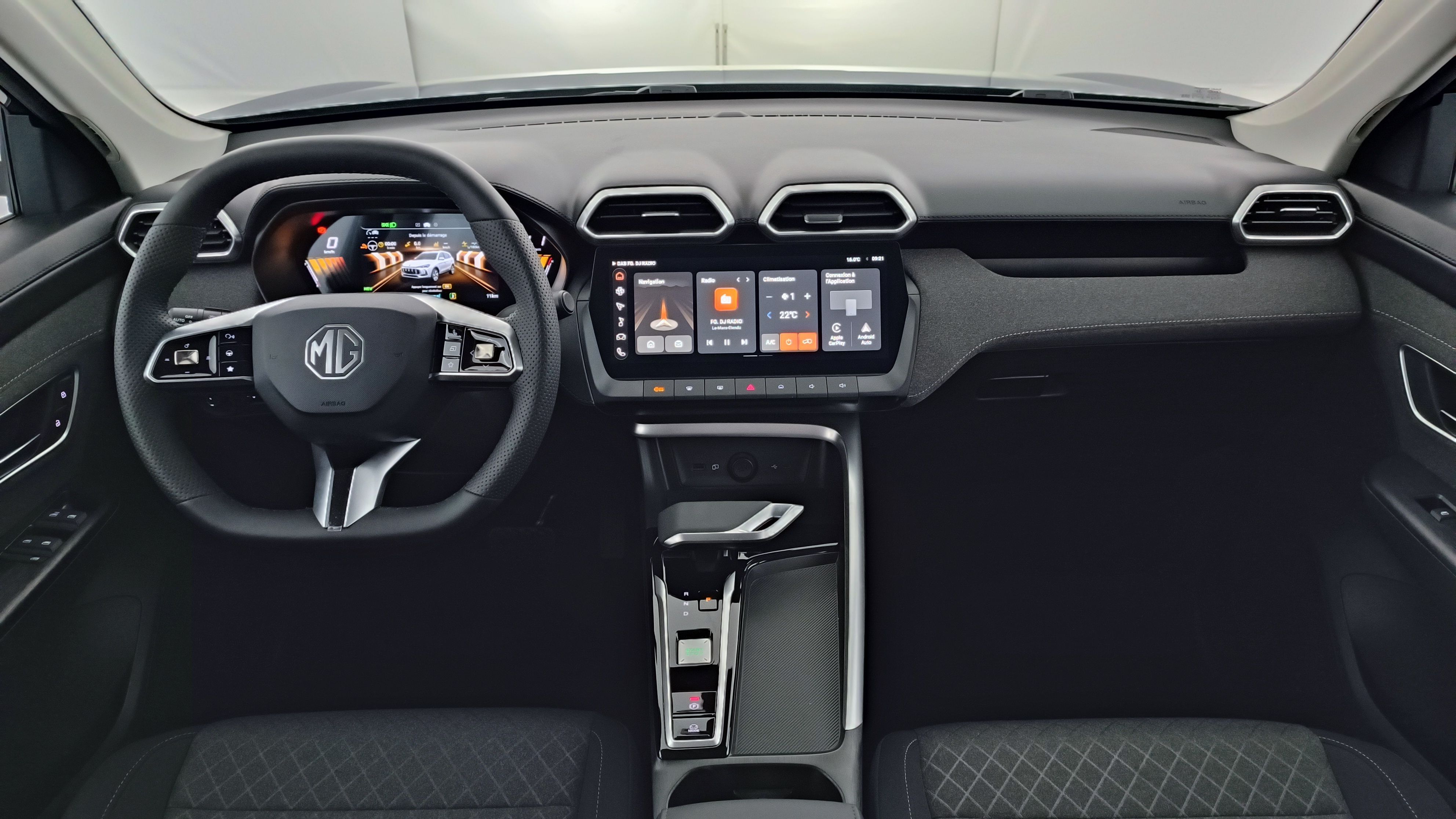 MG ZS — photo 7