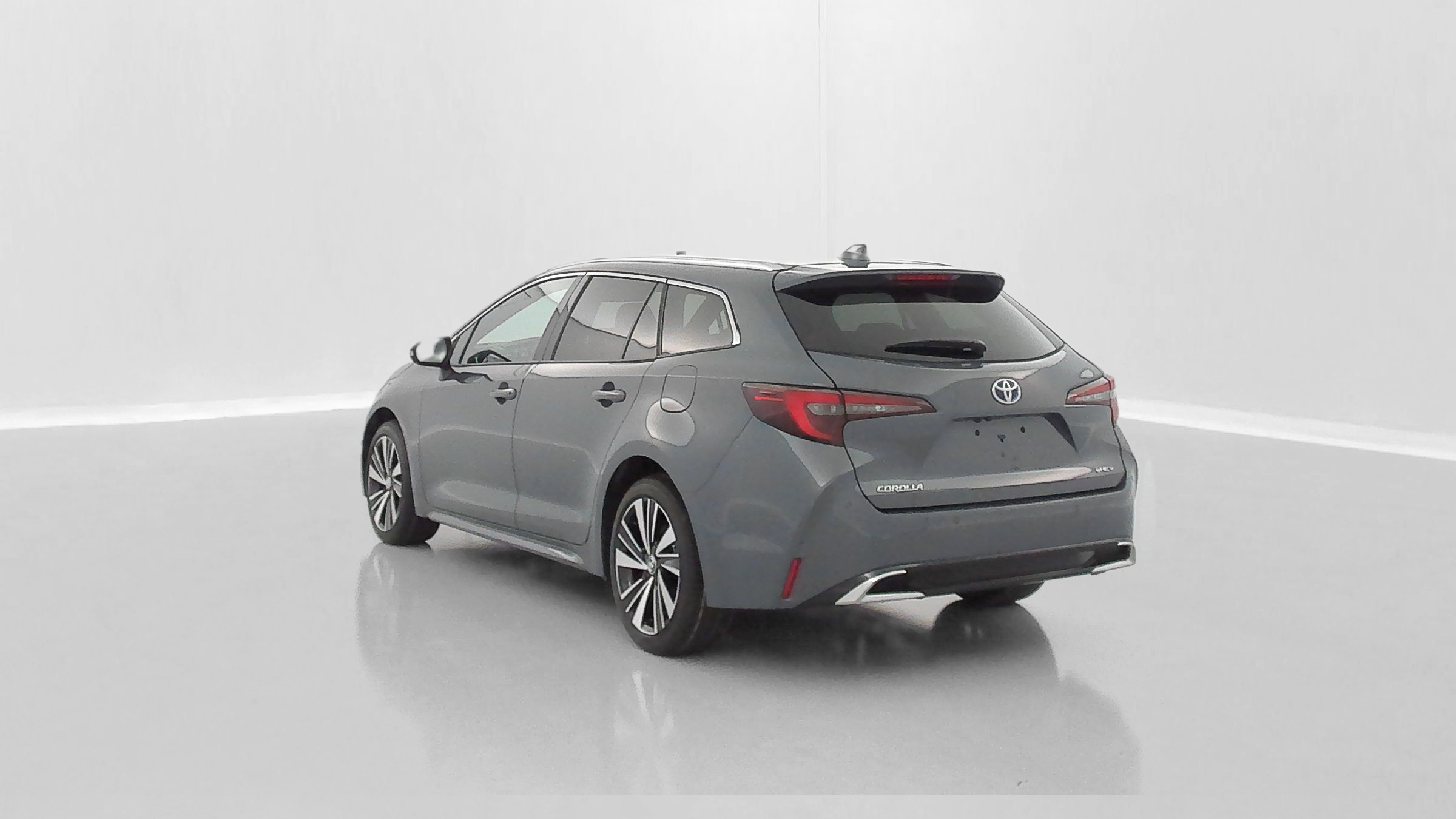 TOYOTA Corolla Touring Sports — photo 5