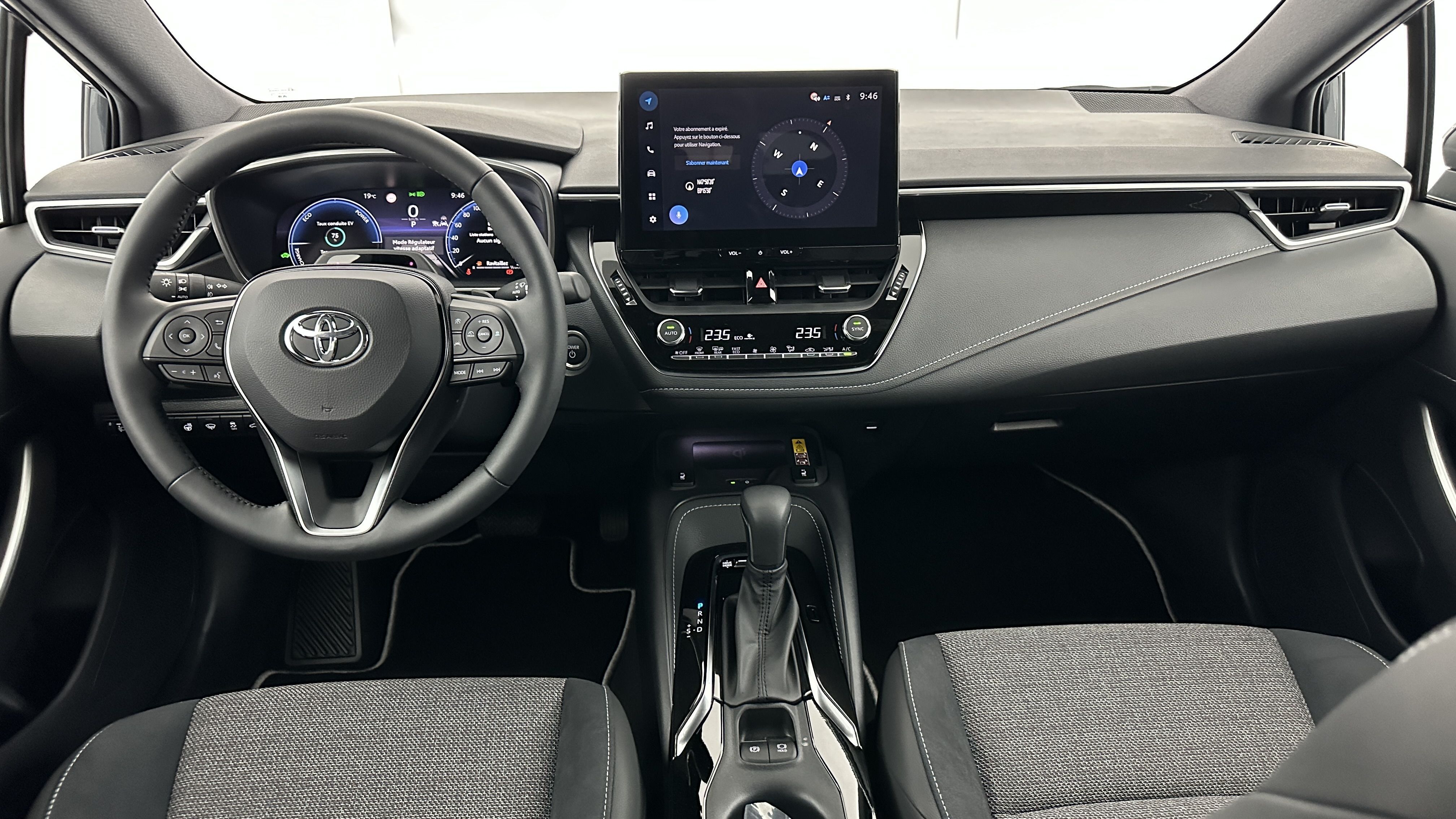 TOYOTA Corolla Touring Sports — photo 7