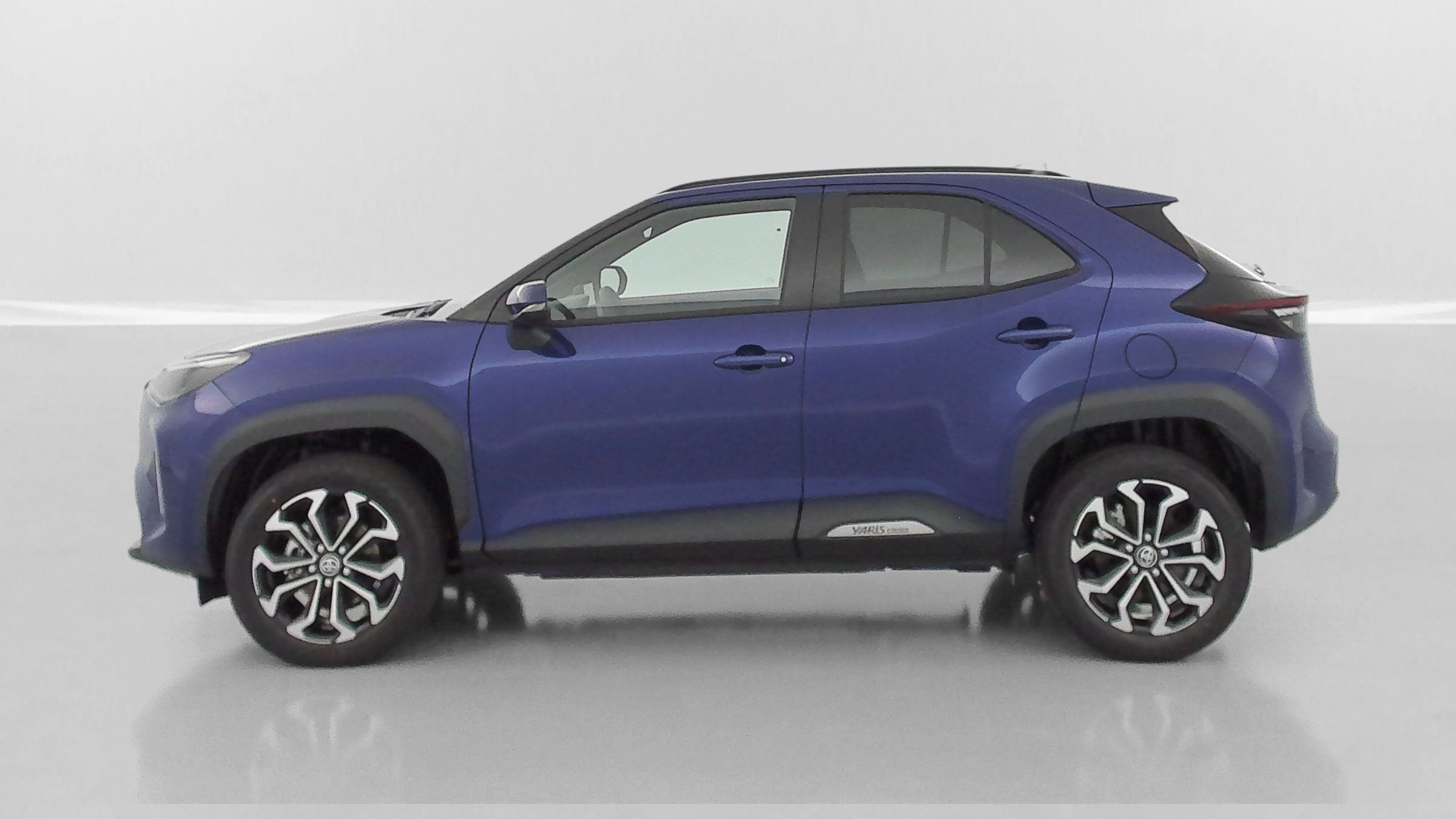 TOYOTA Yaris Cross Hybride — photo 4