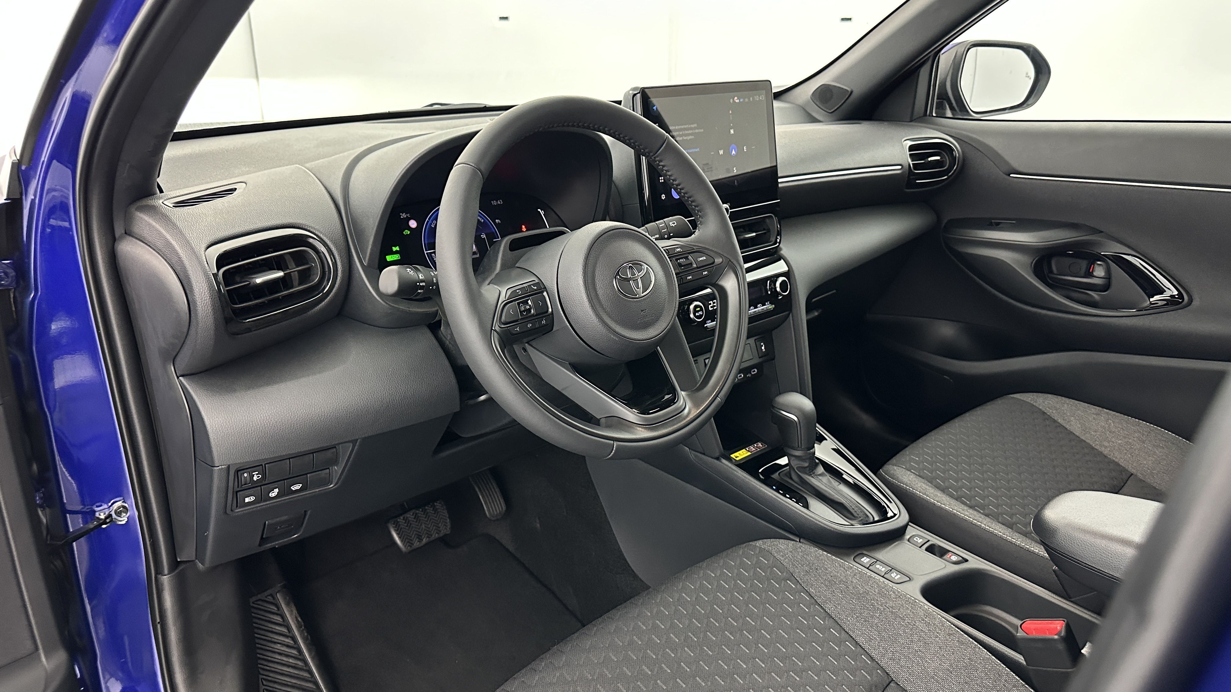 TOYOTA Yaris Cross Hybride — photo 6
