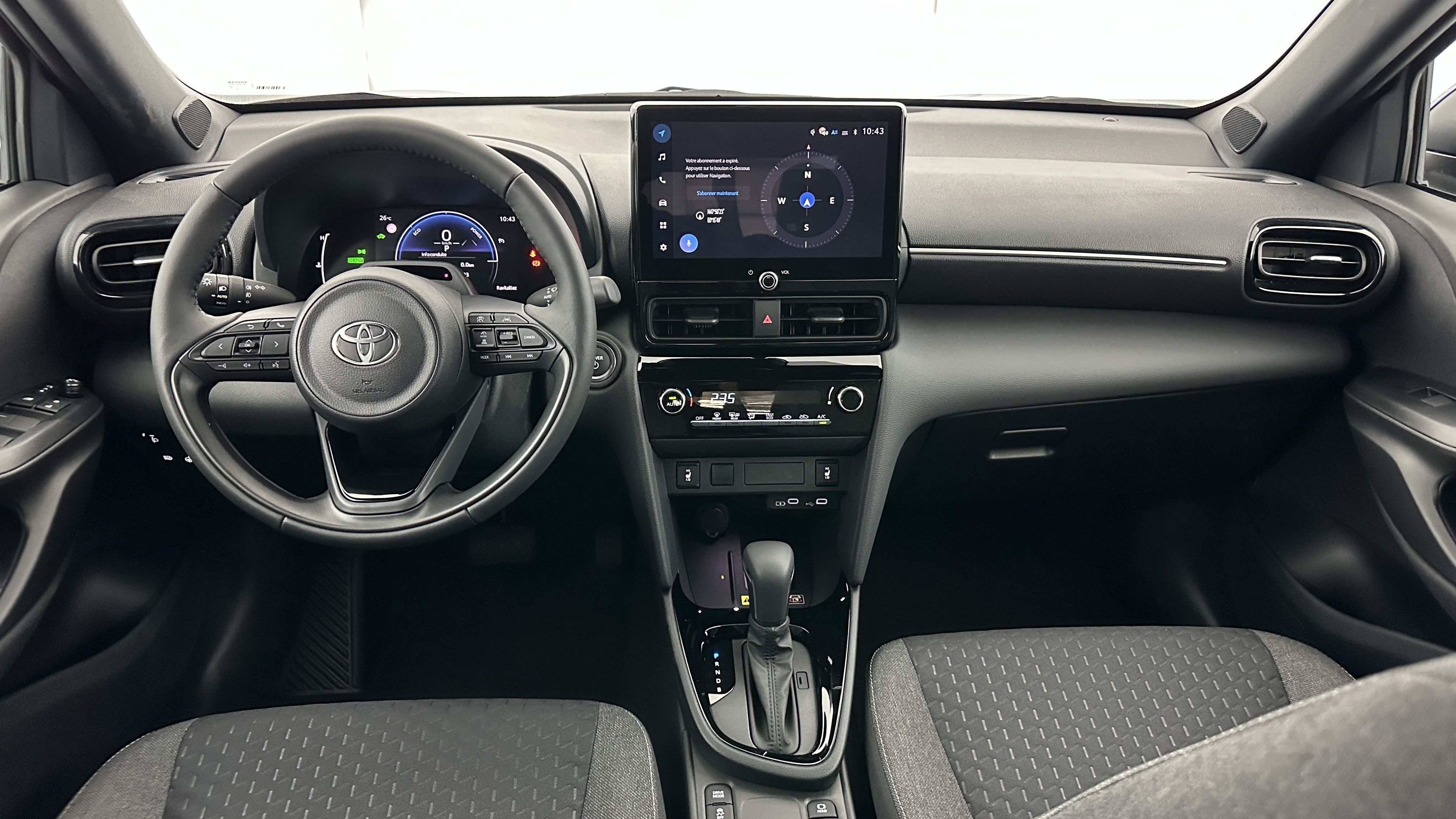 TOYOTA Yaris Cross Hybride — photo 7