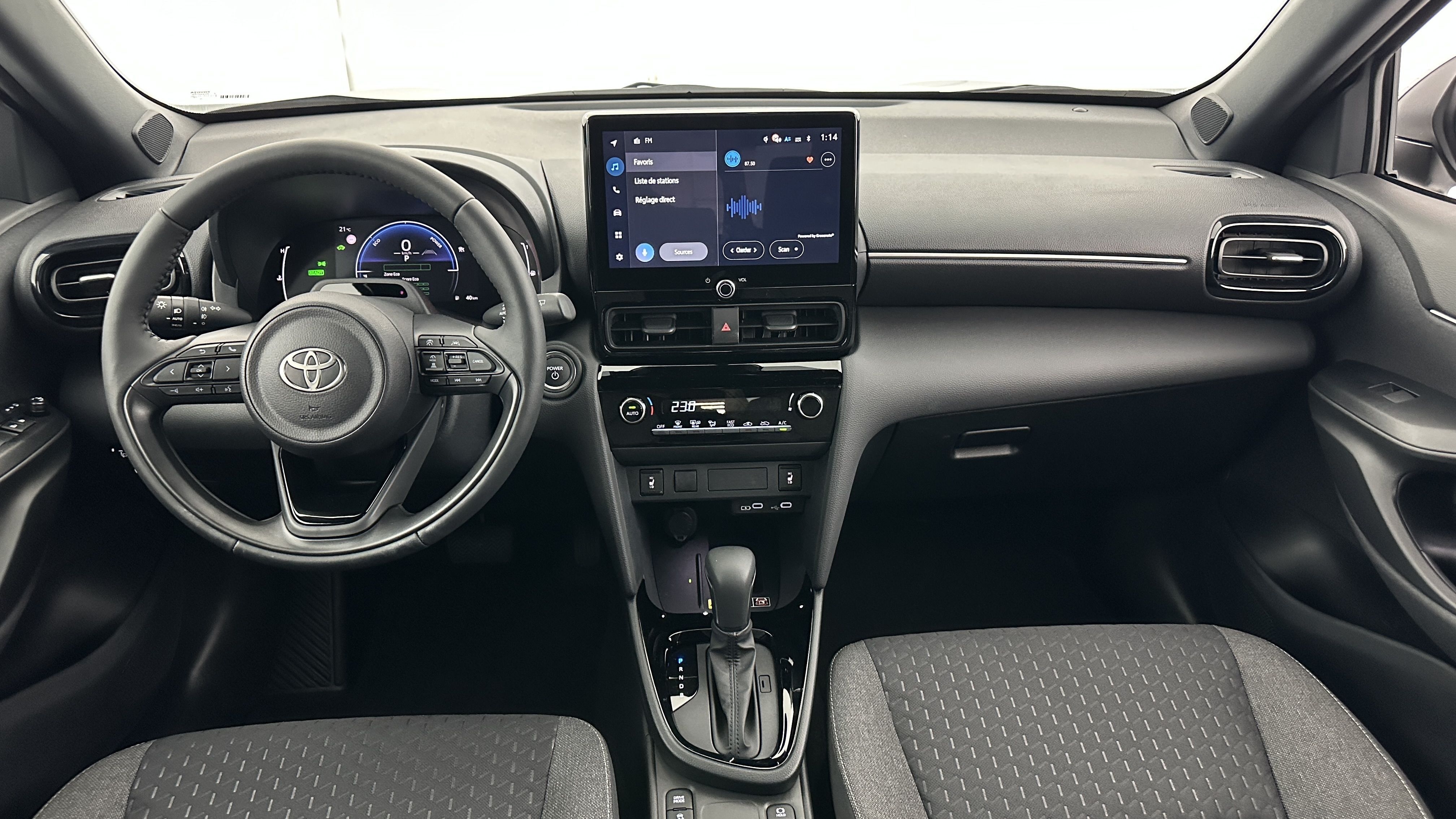 TOYOTA Yaris Cross Hybride — photo 7