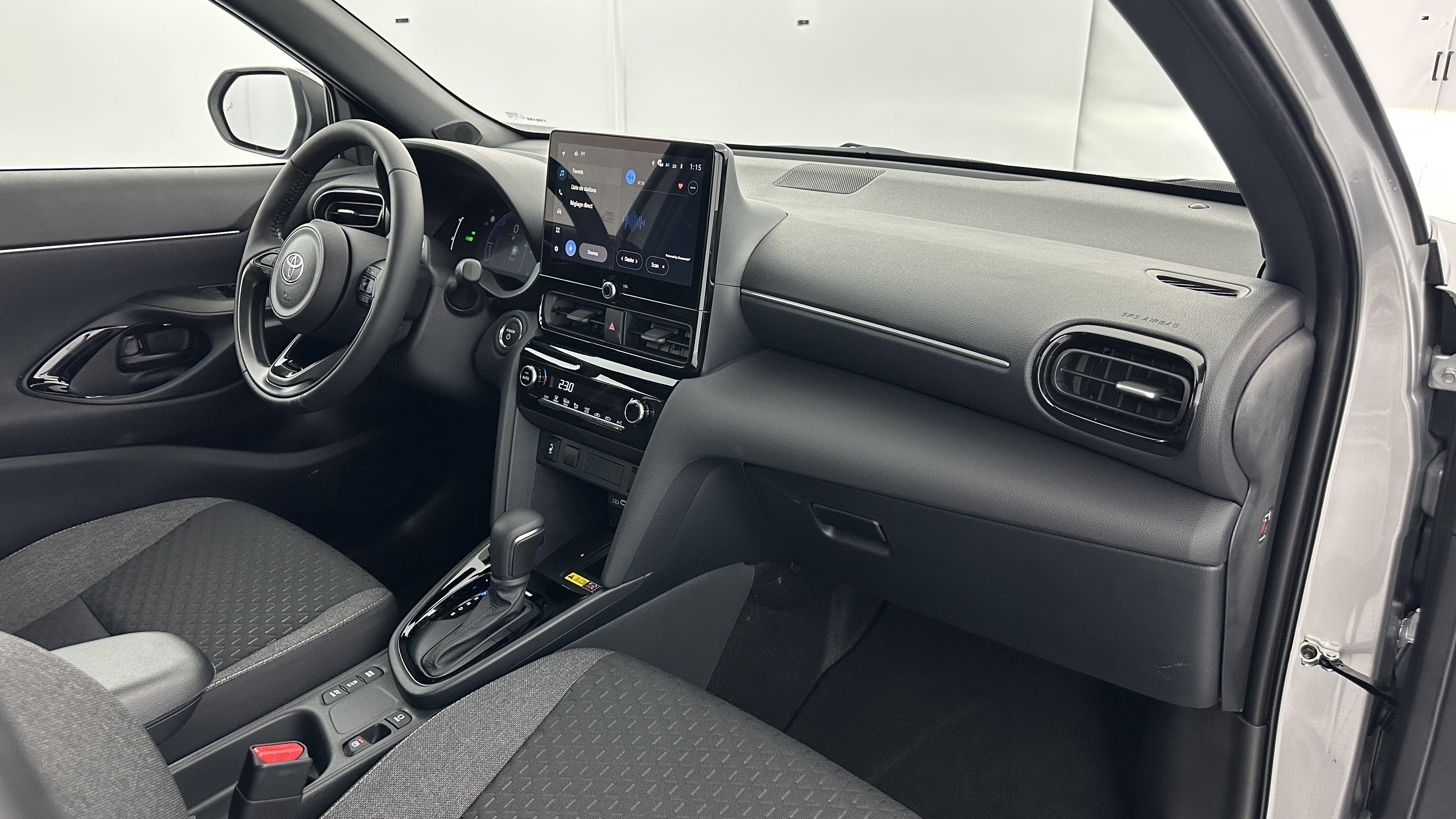 TOYOTA Yaris Cross Hybride — photo 8