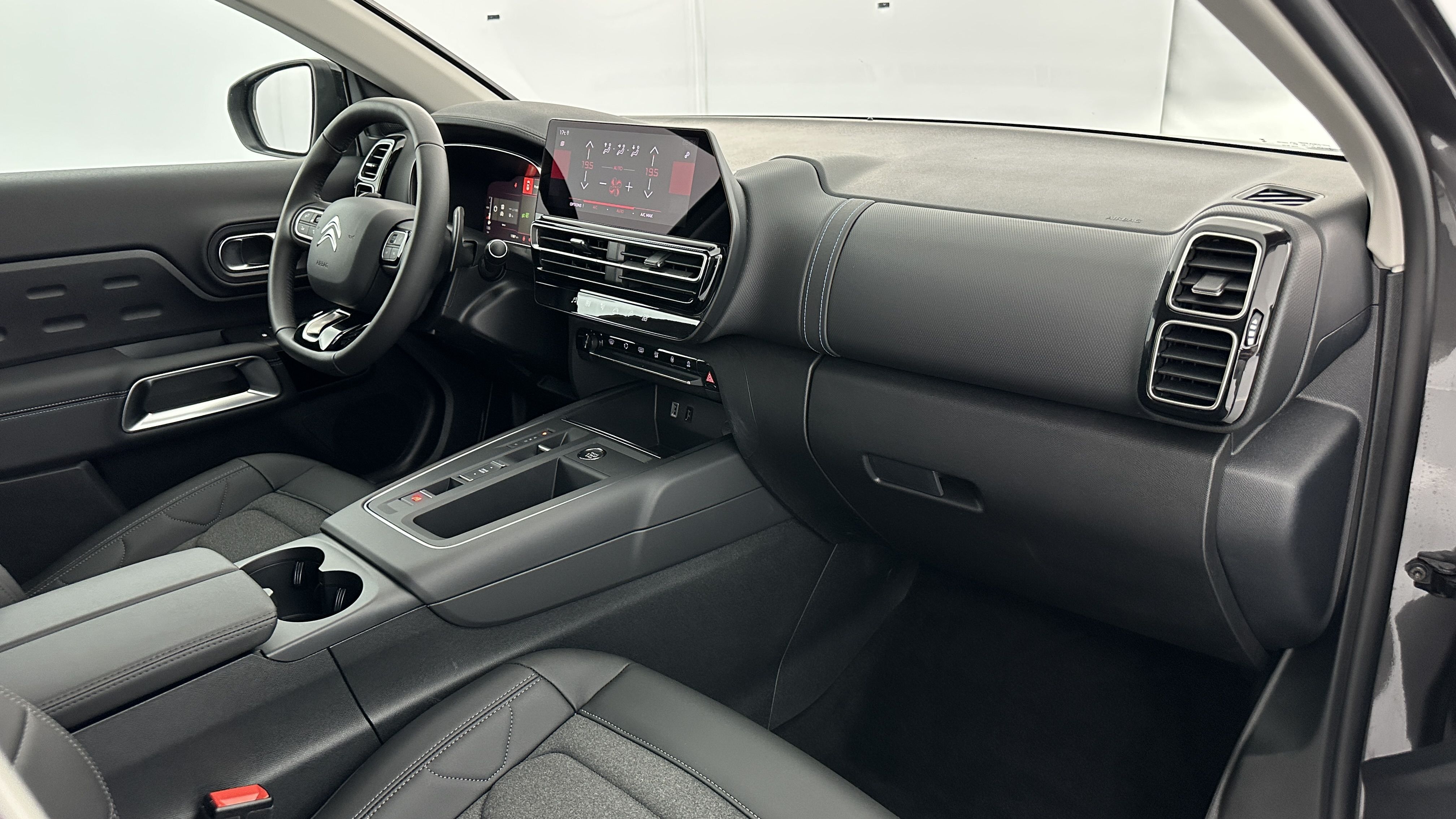 CITROEN C5 Aircross — photo 8