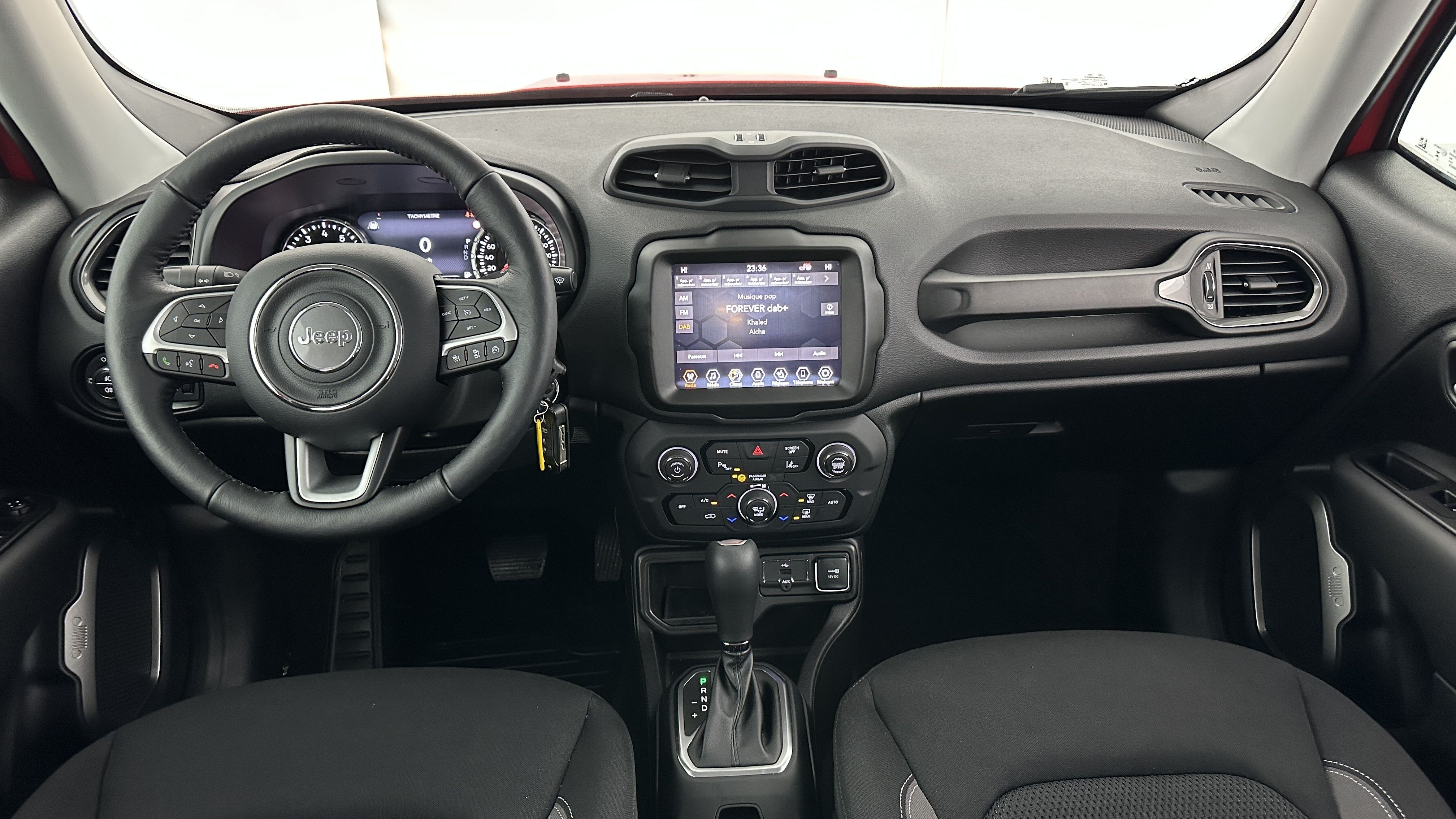 JEEP Renegade — photo 7