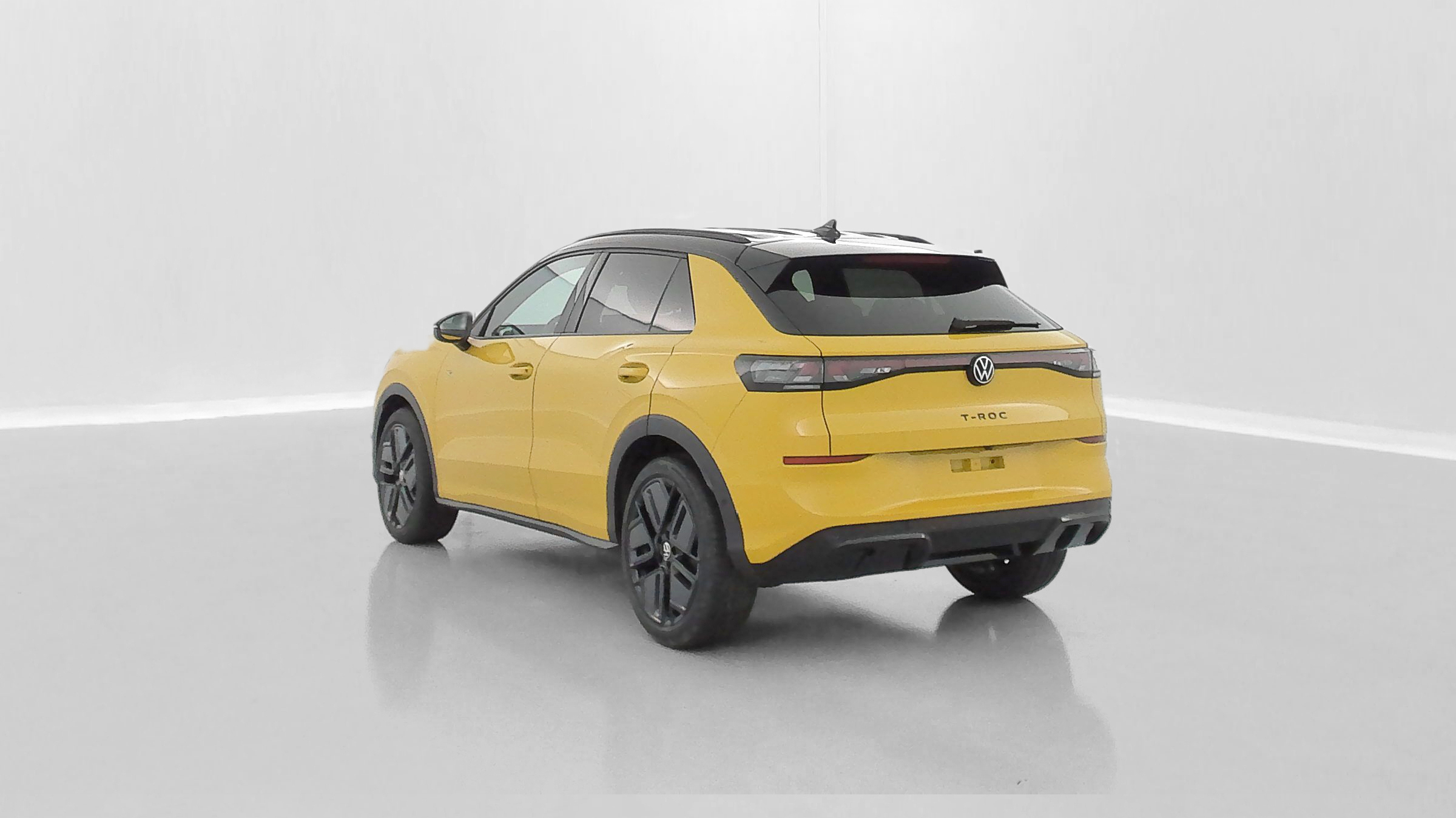 VOLKSWAGEN T-Roc — photo 5