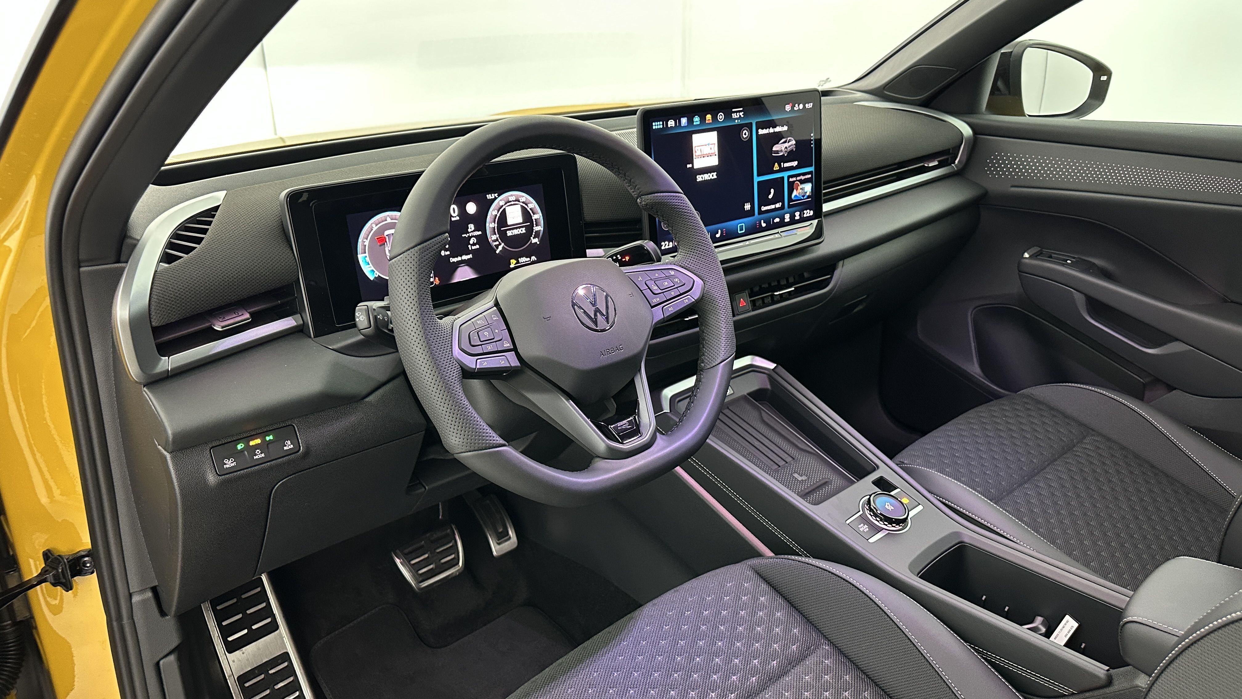 VOLKSWAGEN T-Roc — photo 6