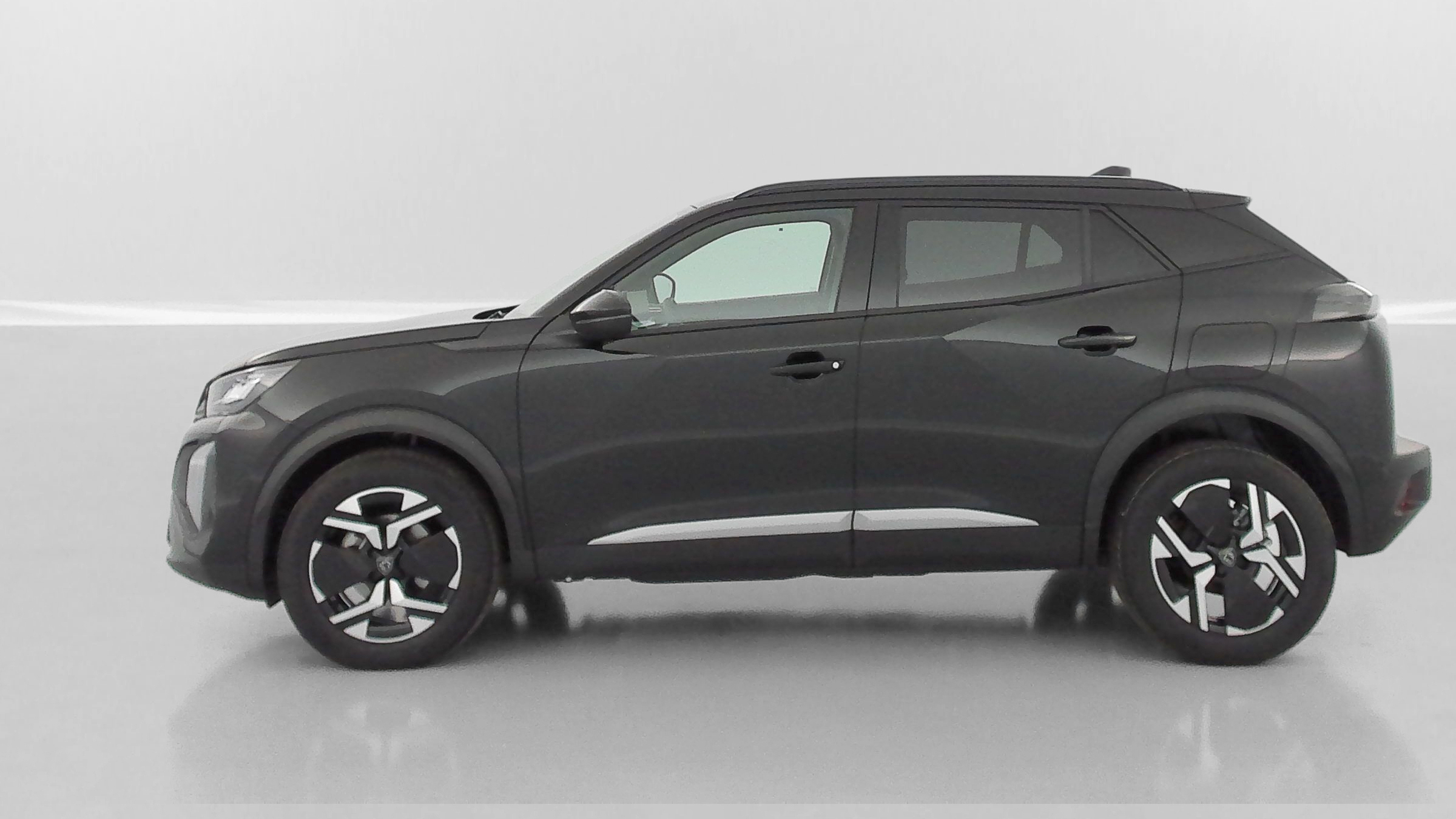PEUGEOT 2008 — photo 4