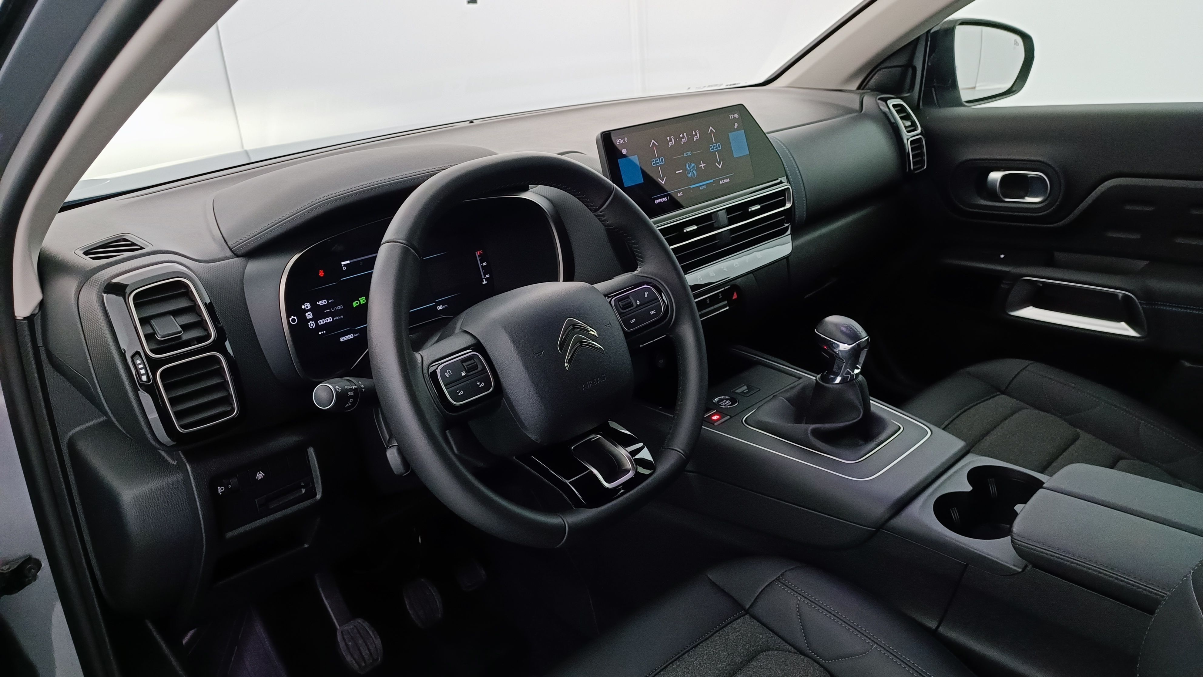 CITROEN C5 Aircross — photo 6