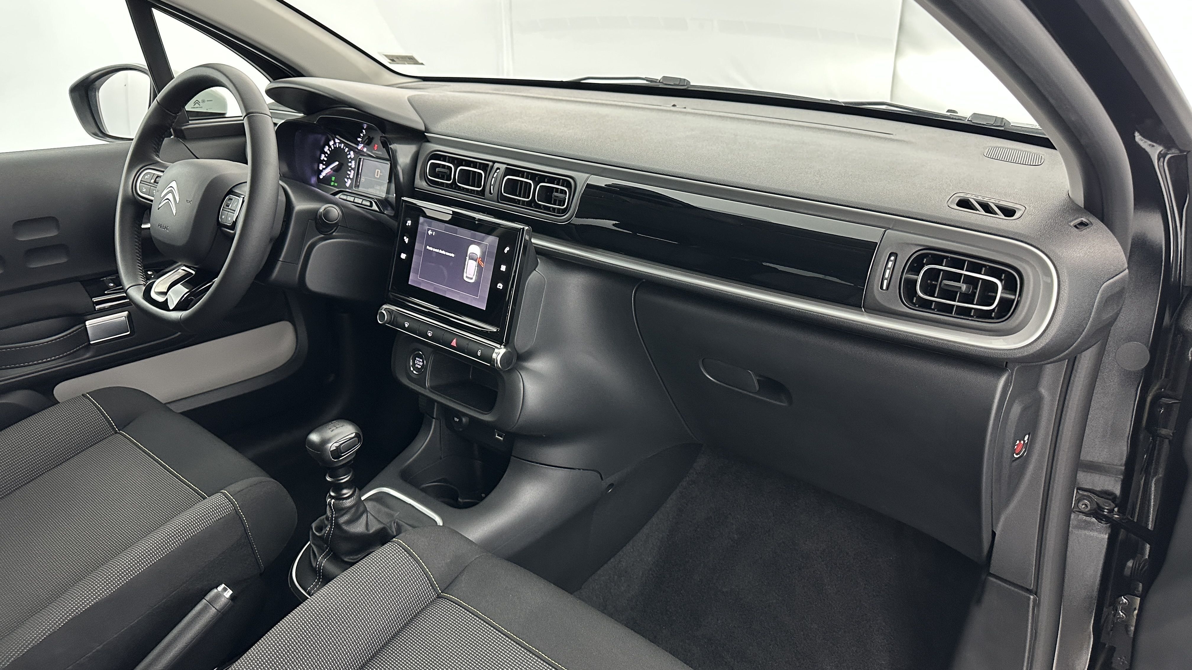 CITROEN C3 — photo 8
