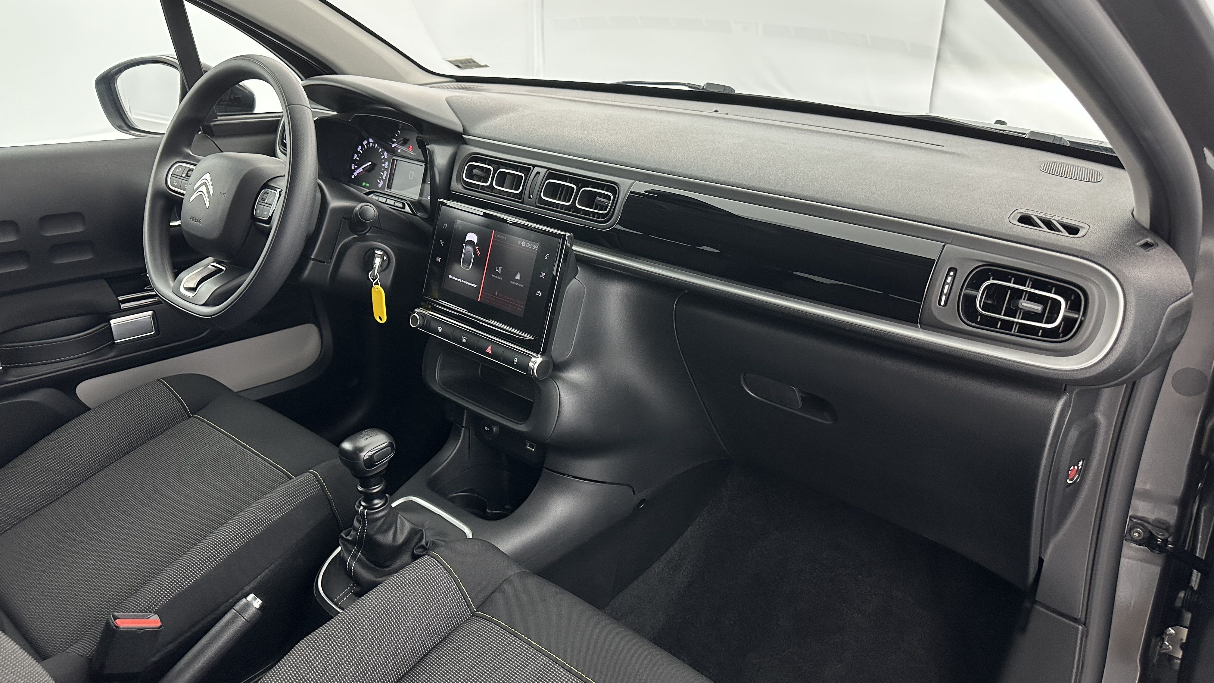 CITROEN C3 — photo 8