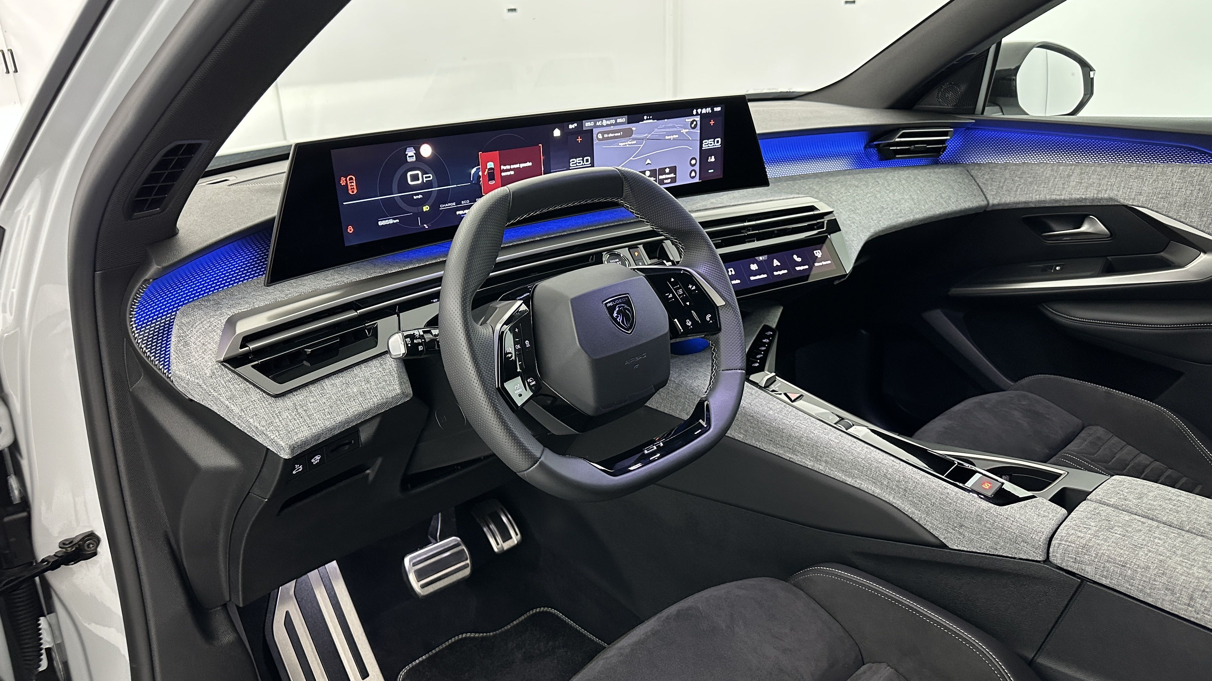 PEUGEOT 3008 — photo 6