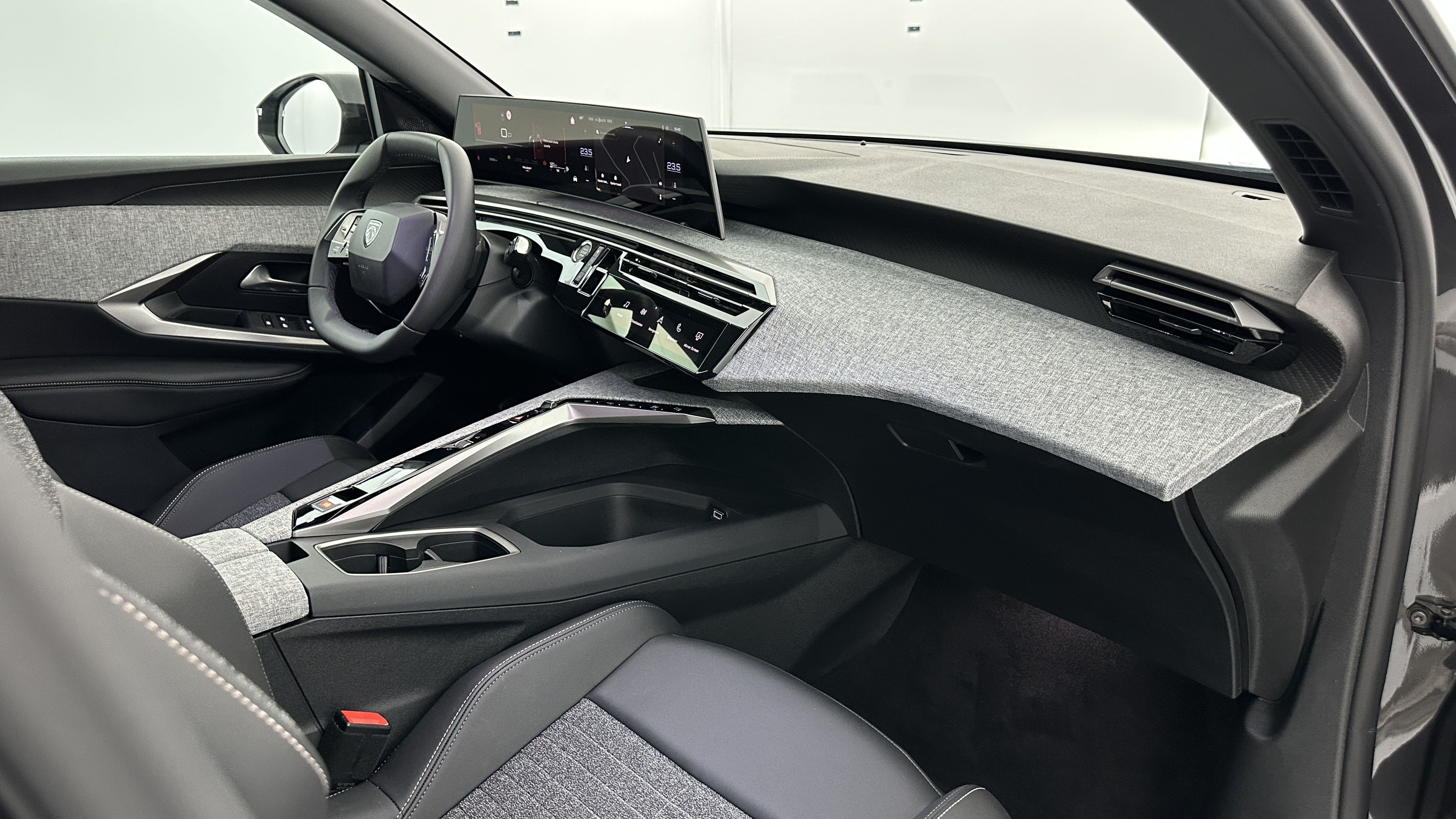 PEUGEOT 3008 — photo 8